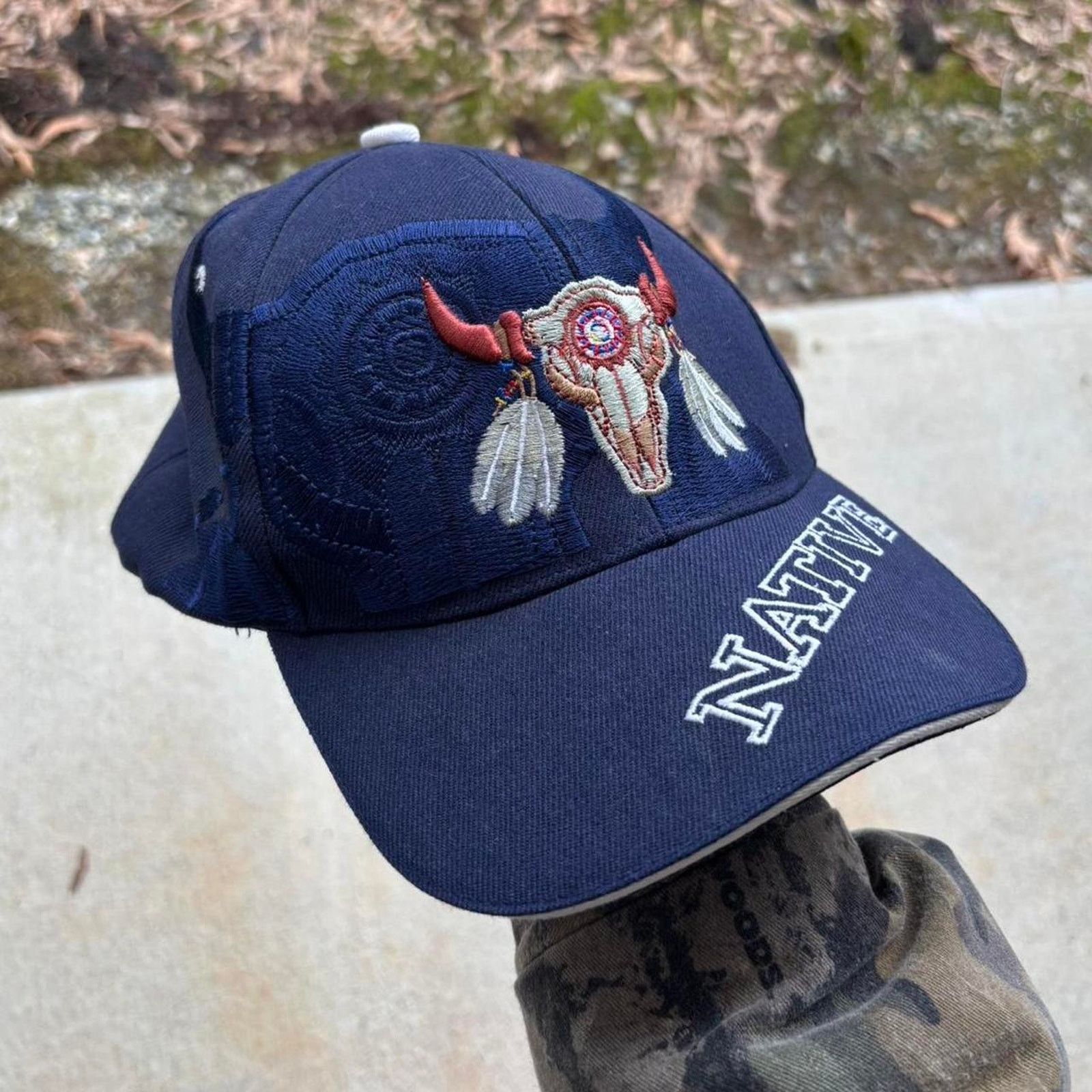 Carhartt × Carhartt Wip × Vintage 90s Native American Embroidered Hat Size ONE SIZE - 2 Thumbnail