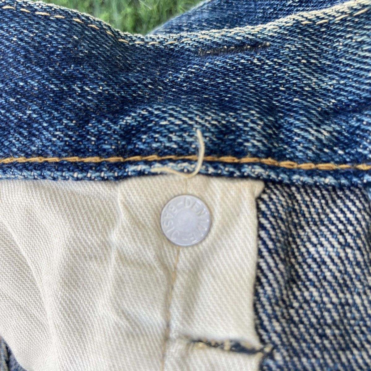 Denime VINTAGE DENIME SELVEDGE DISTRESSED JEANS Size US 32 / EU 48 - 13 Thumbnail