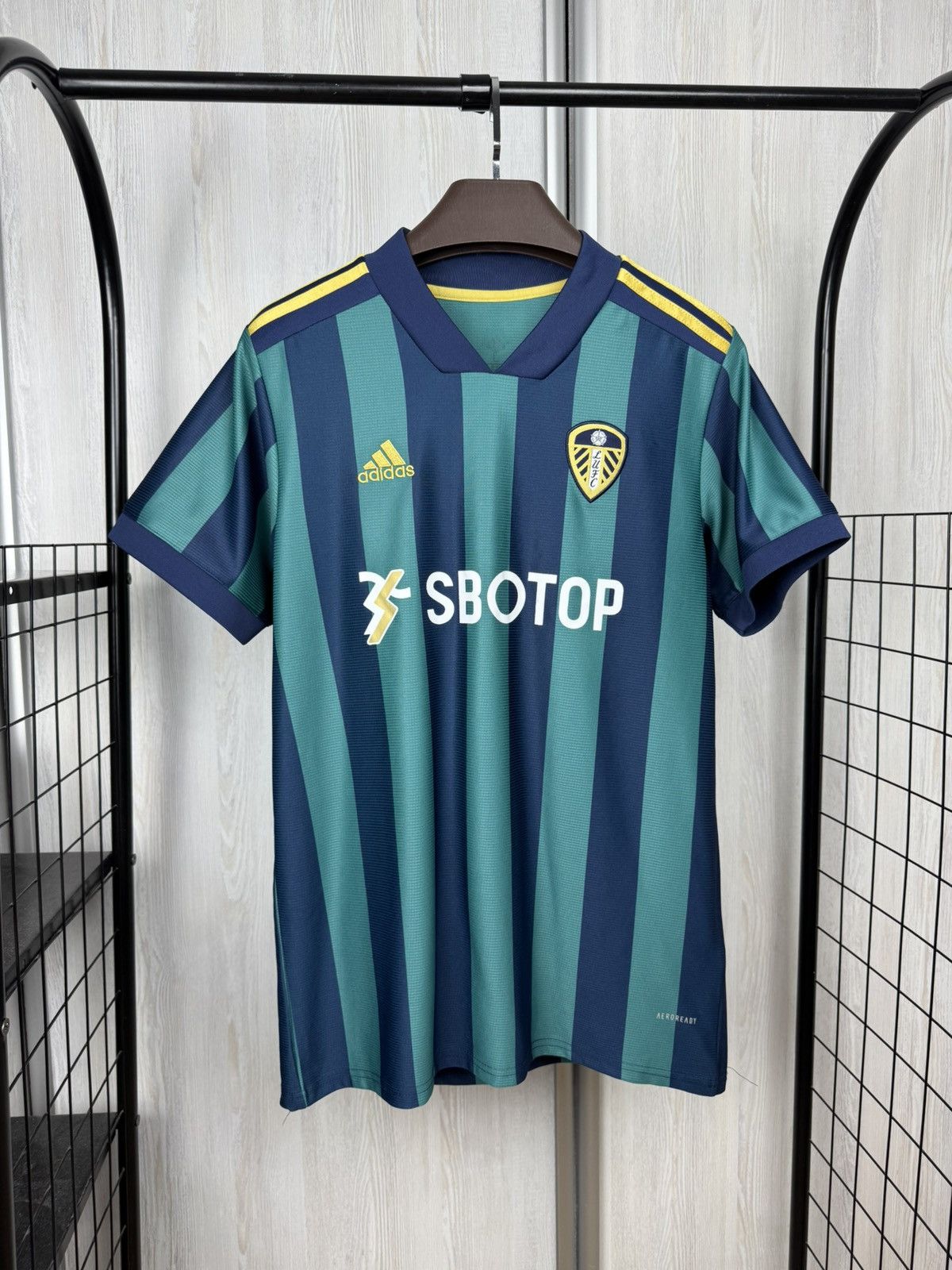 Adidas Adidas Leeds United 2020 2021 away soccer jersey football Size US L / EU 52-54 / 3 - 1 Thumbnail