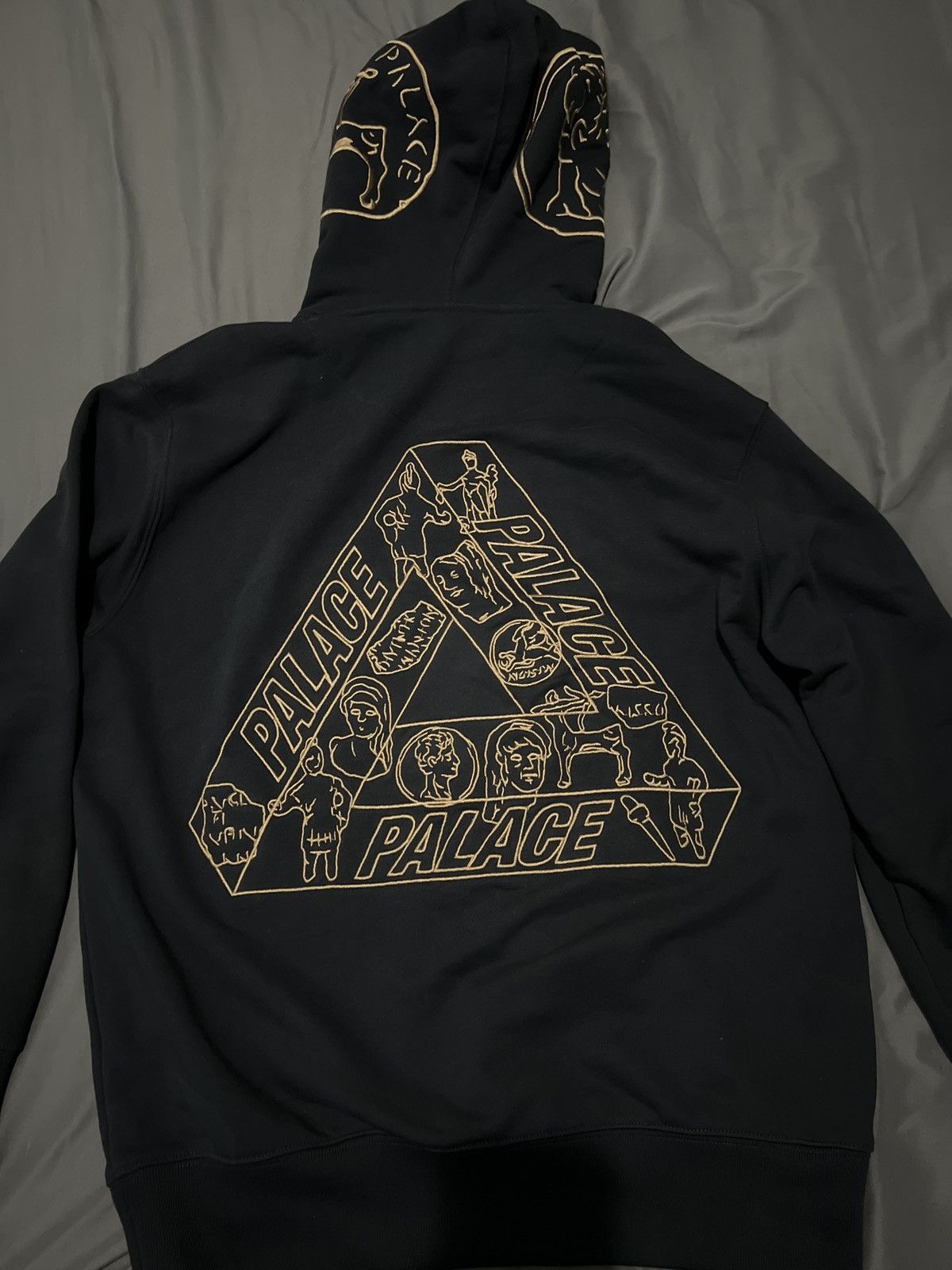 Palace Palace Tri archaeology Hoodie Navy M Size US M / EU 48-50 / 2 - 4 Thumbnail