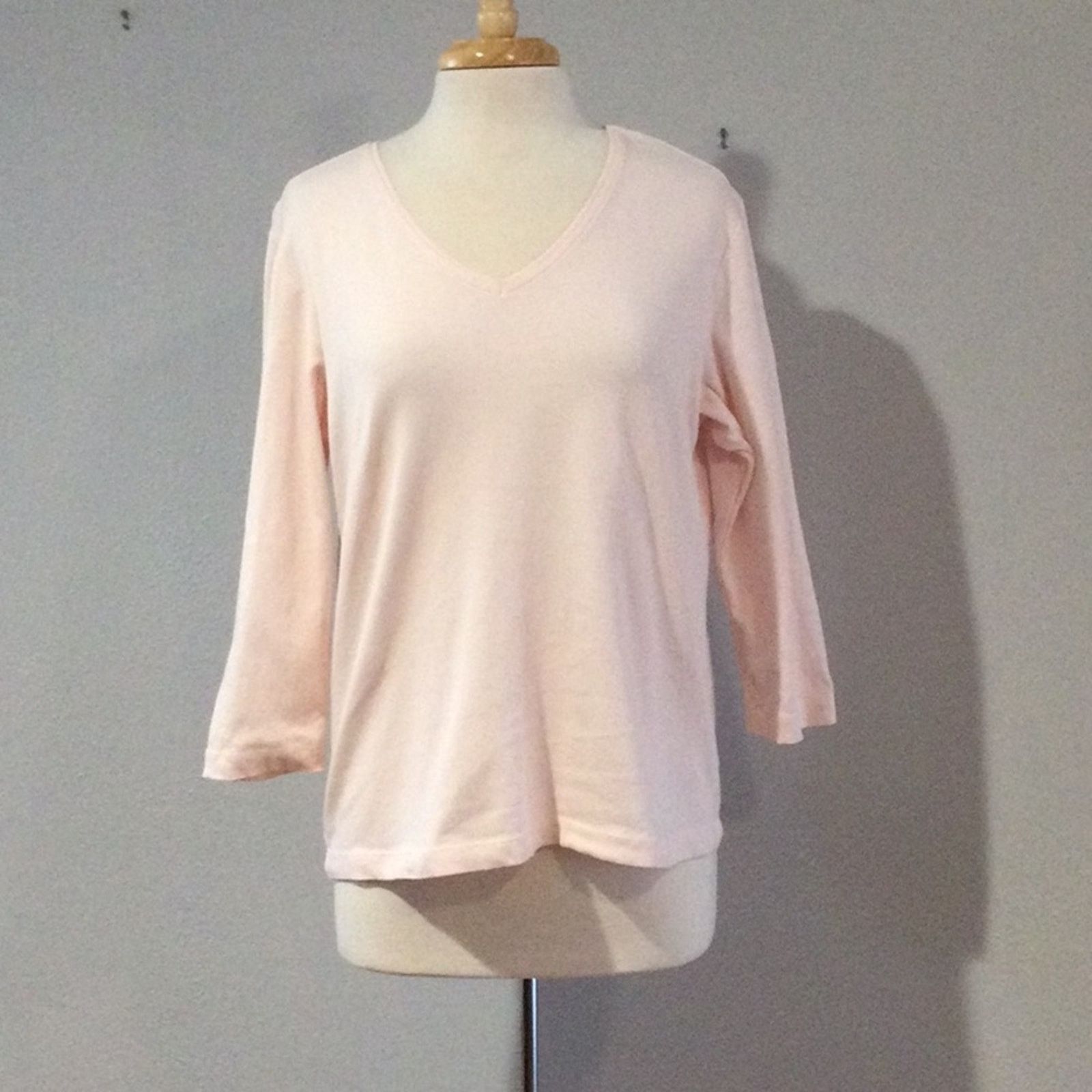 Chicos Chico's Pale Pink V-Neck 3/4 Sleeve Top Size 2/L/12 Size M / US 6-8 / IT 42-44 - 1 Thumbnail