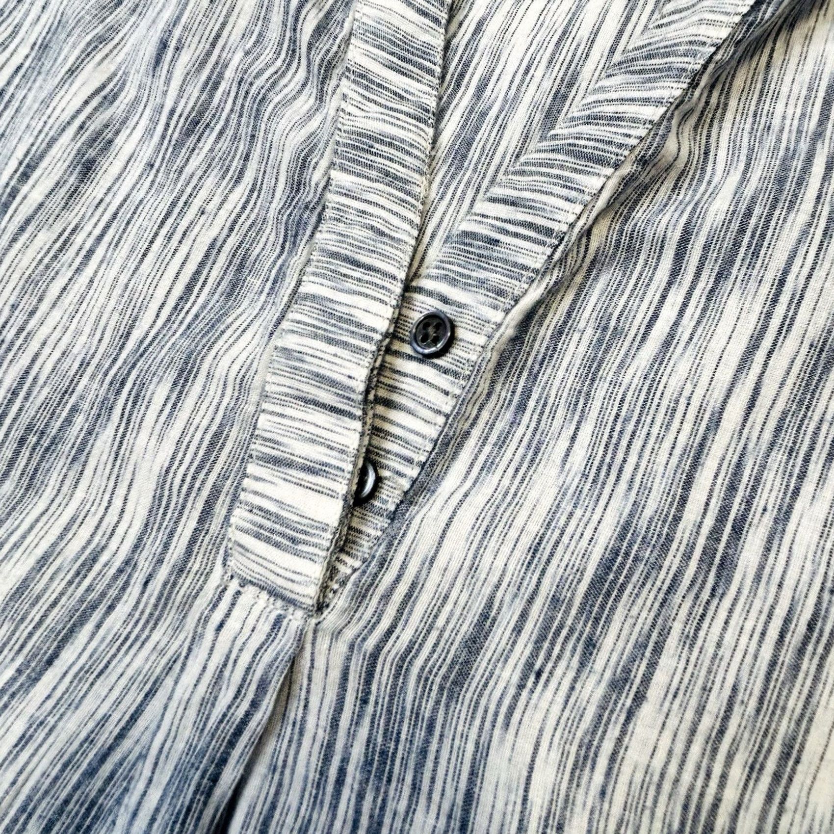 Joie VINTAGE Soft Joie Blue White Printed V-Neck Tunic Top Shirt Blouse 100% Cotton Size S / US 4 / IT 40 - 3 Thumbnail