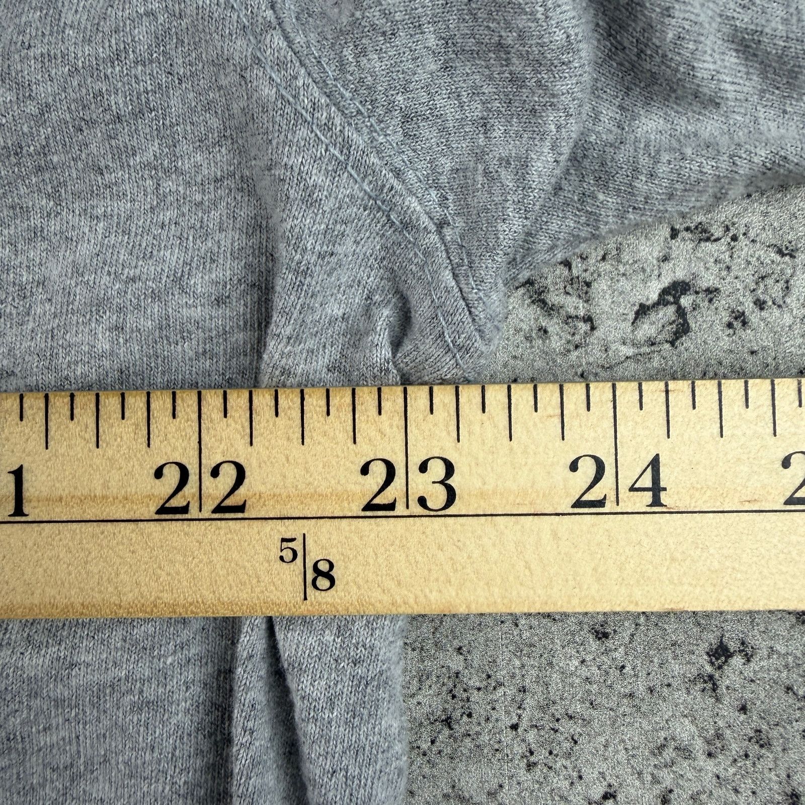 Carhartt Carhartt Long Sleeve Pocket Shirt Big Carhartt Logo Size L Size US L / EU 52-54 / 3 - 9 Thumbnail