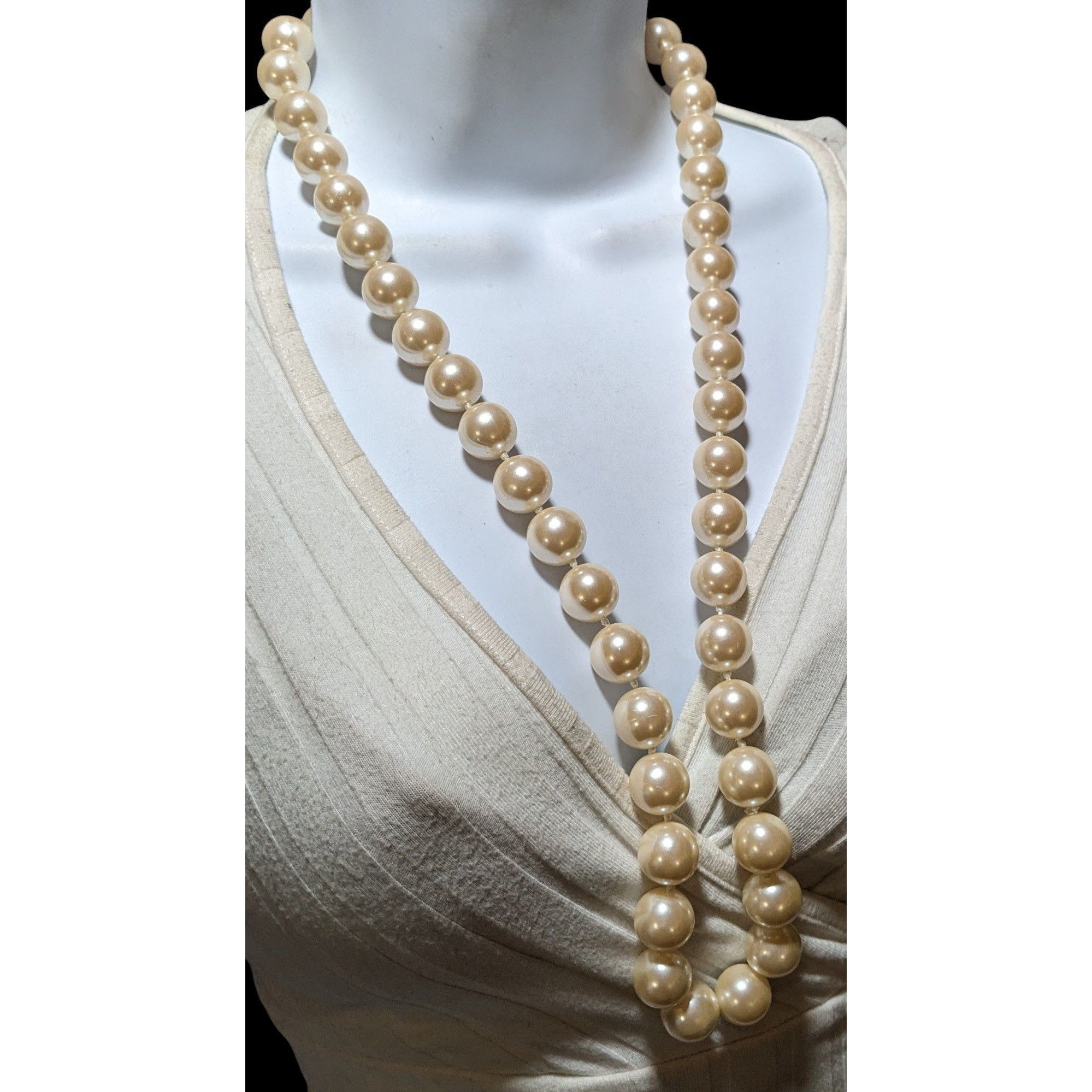 Other Chunky Retro Cream Faux Pearl Costume Necklace Size ONE SIZE - 7 Thumbnail
