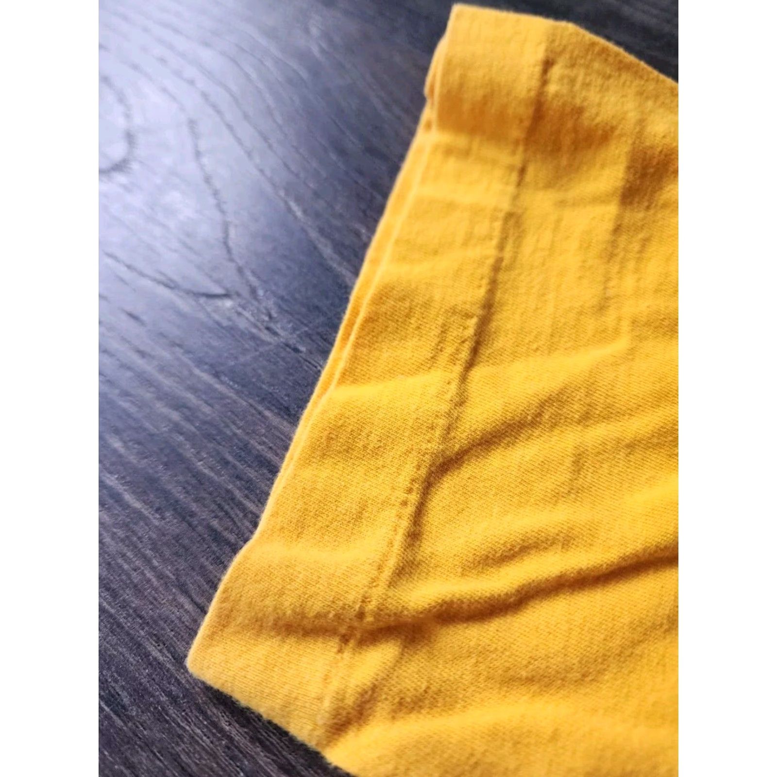 Vintage Vintage Men's L T-Shirt 1980s One World Family Peace Cotton Short Sleeve Yellow Hippy +1XL Size US L / EU 52-54 / 3 - 2 Thumbnail
