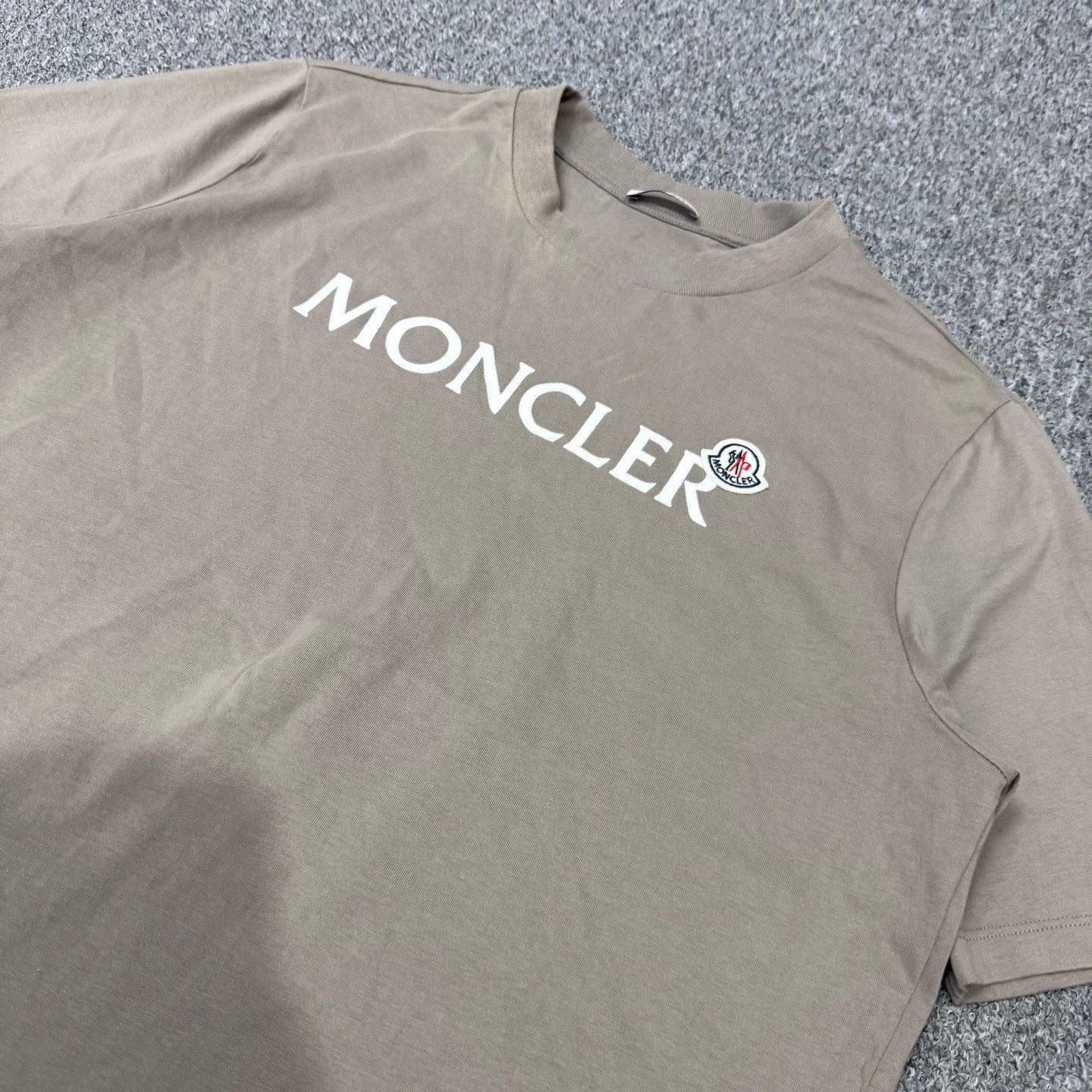 Moncler Moncler Khaki Chest Logo Short Sleeve M 95 New Size M / US 6-8 / IT 42-44 - 3 Thumbnail