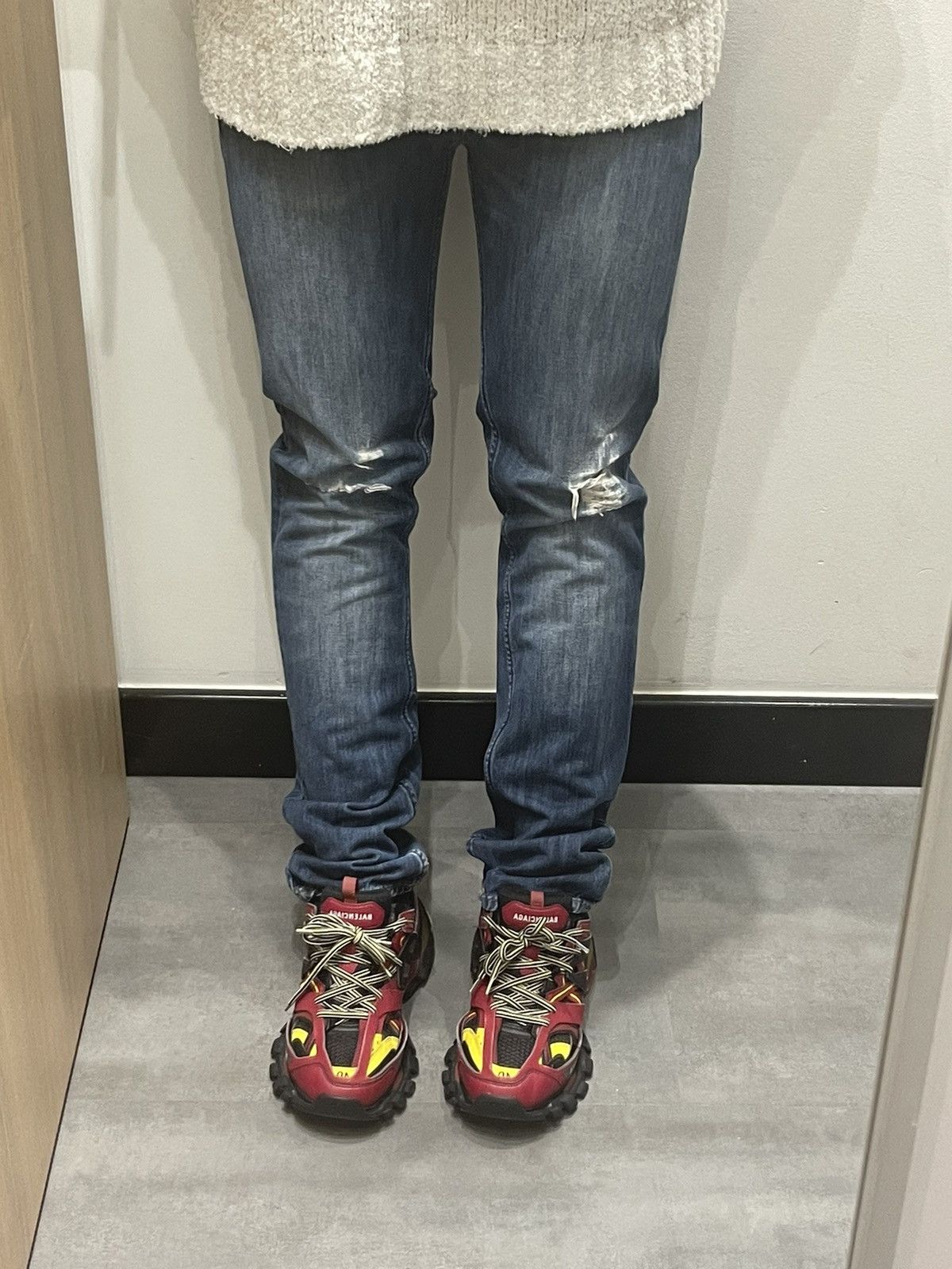 Acne Studios Acne Studios Roc Verakai Distressed Indigo Denim Pants Size US 30 / EU 46 - 3 Thumbnail
