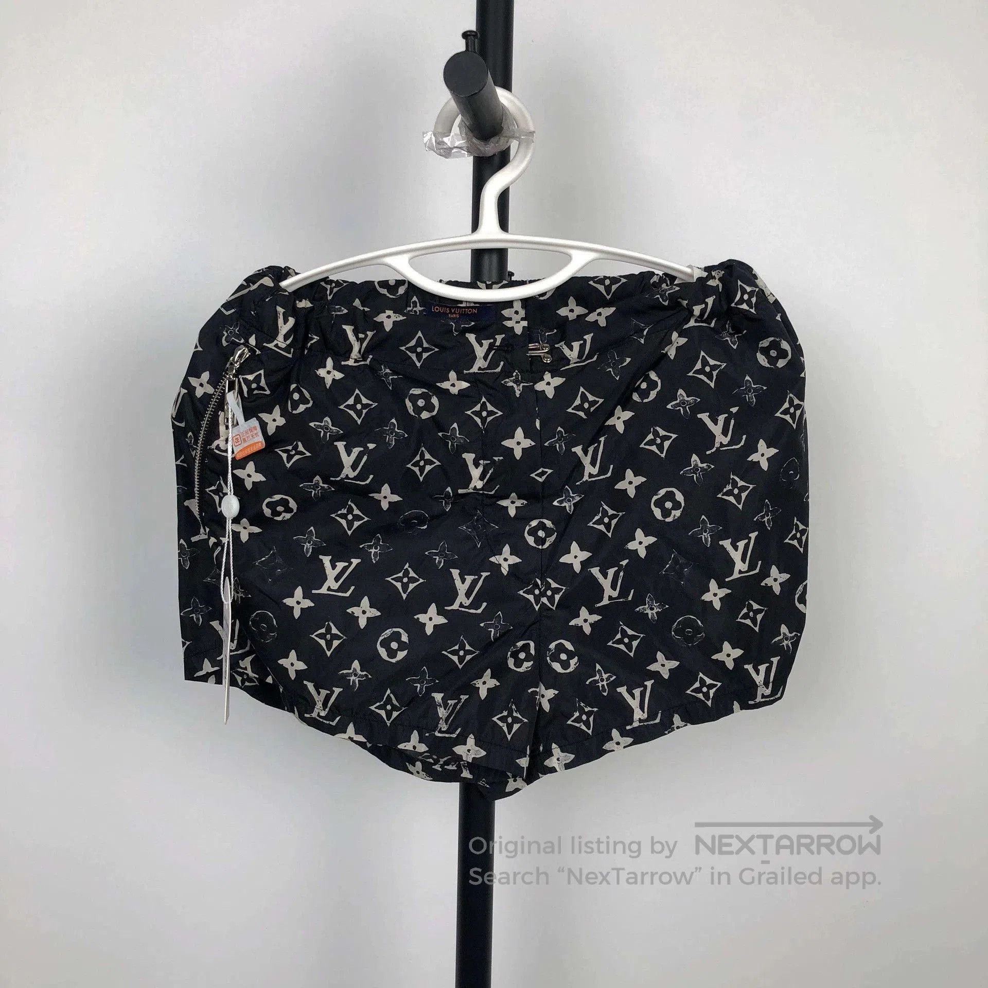 Louis Vuitton Louis Vuitton Monogram Shorts. Size US 38 / EU 54 - 1 Thumbnail