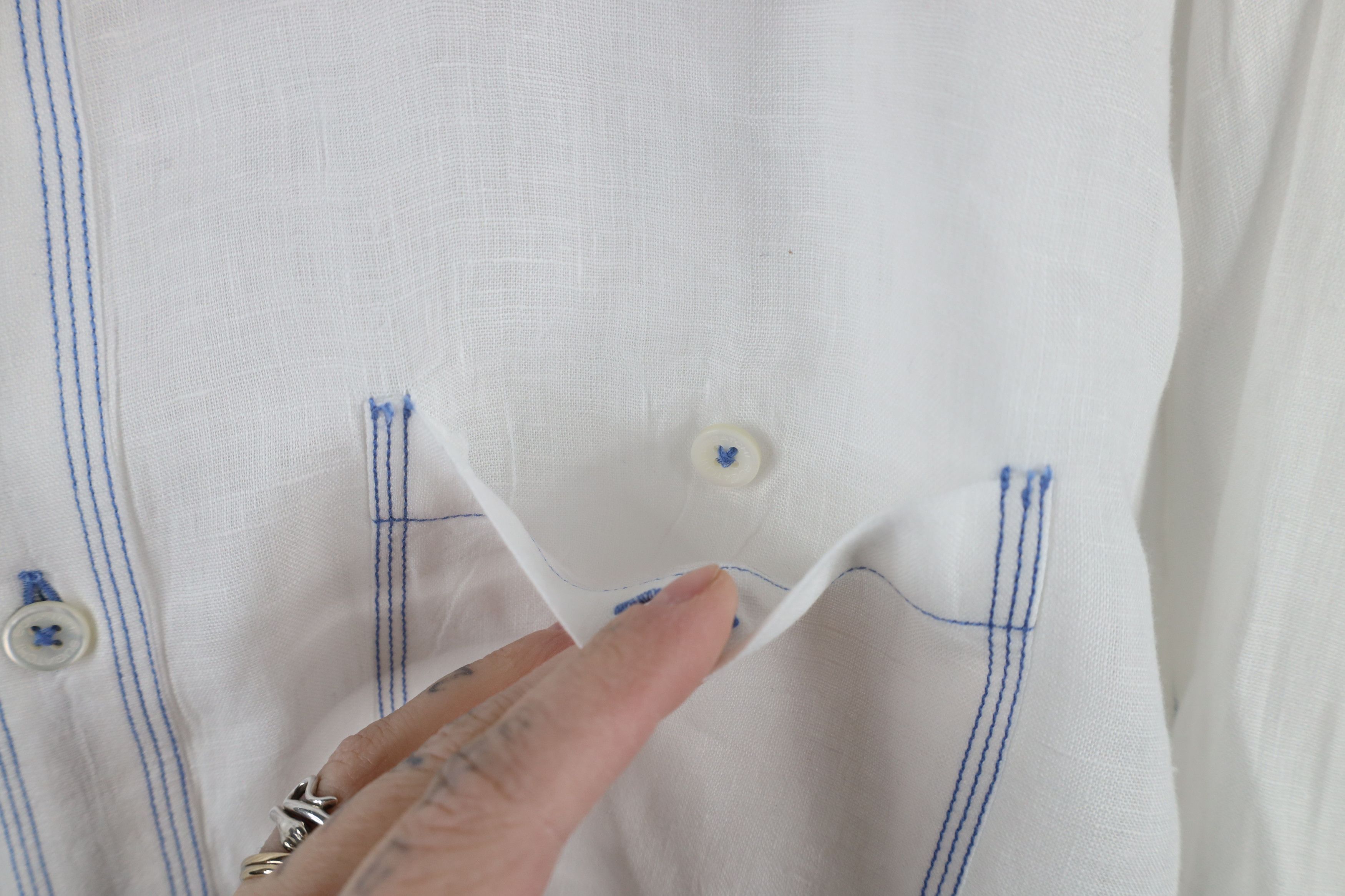 Vintage Bugatchi Uomo Fit Sheer Linen Collared Button Shirt White Size US L / EU 52-54 / 3 - 4 Thumbnail