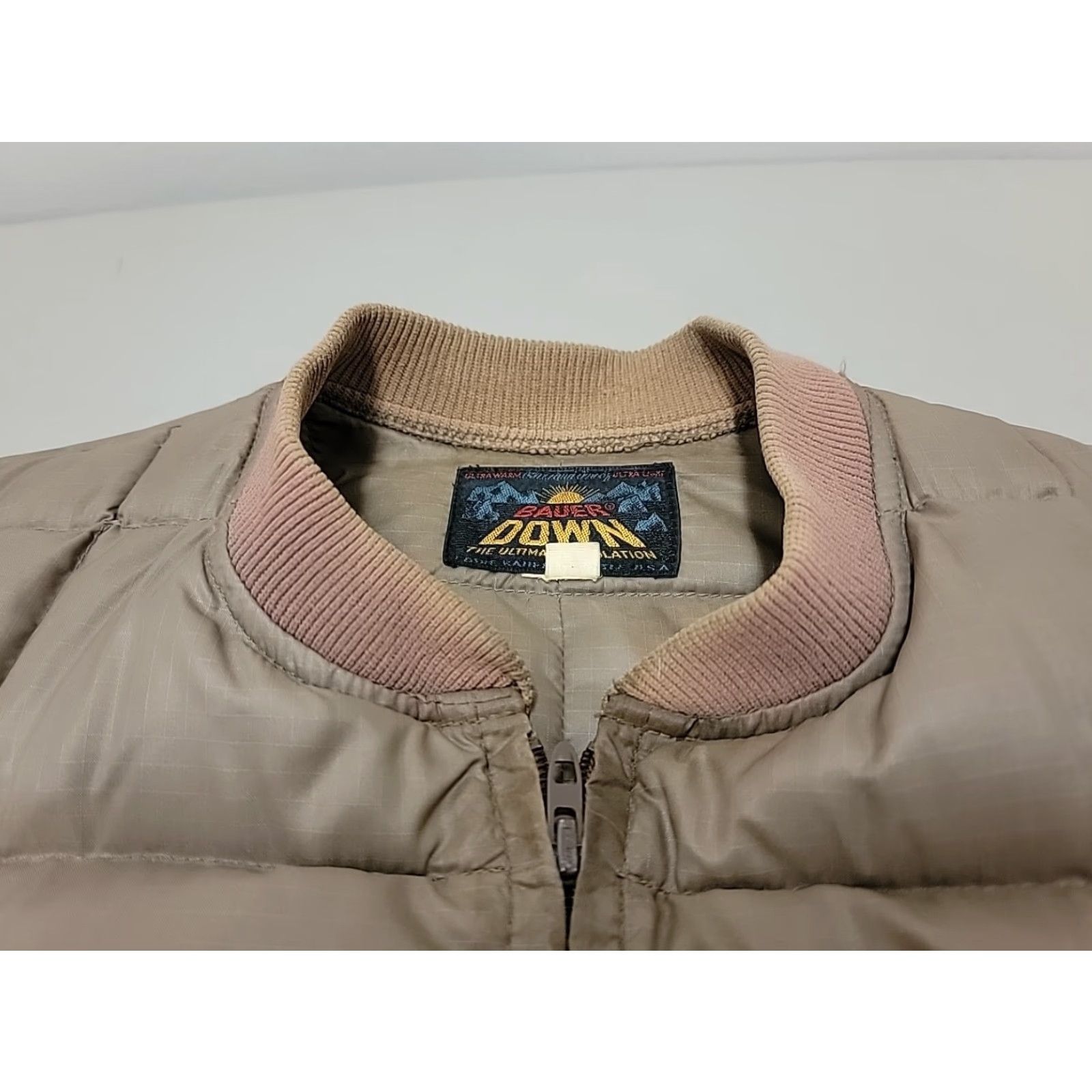 Eddie Bauer VINTAGE Eddie Bauer Down Bomber Jacket Mens Size S Brown Size US S / EU 44-46 / 1 - 7 Thumbnail