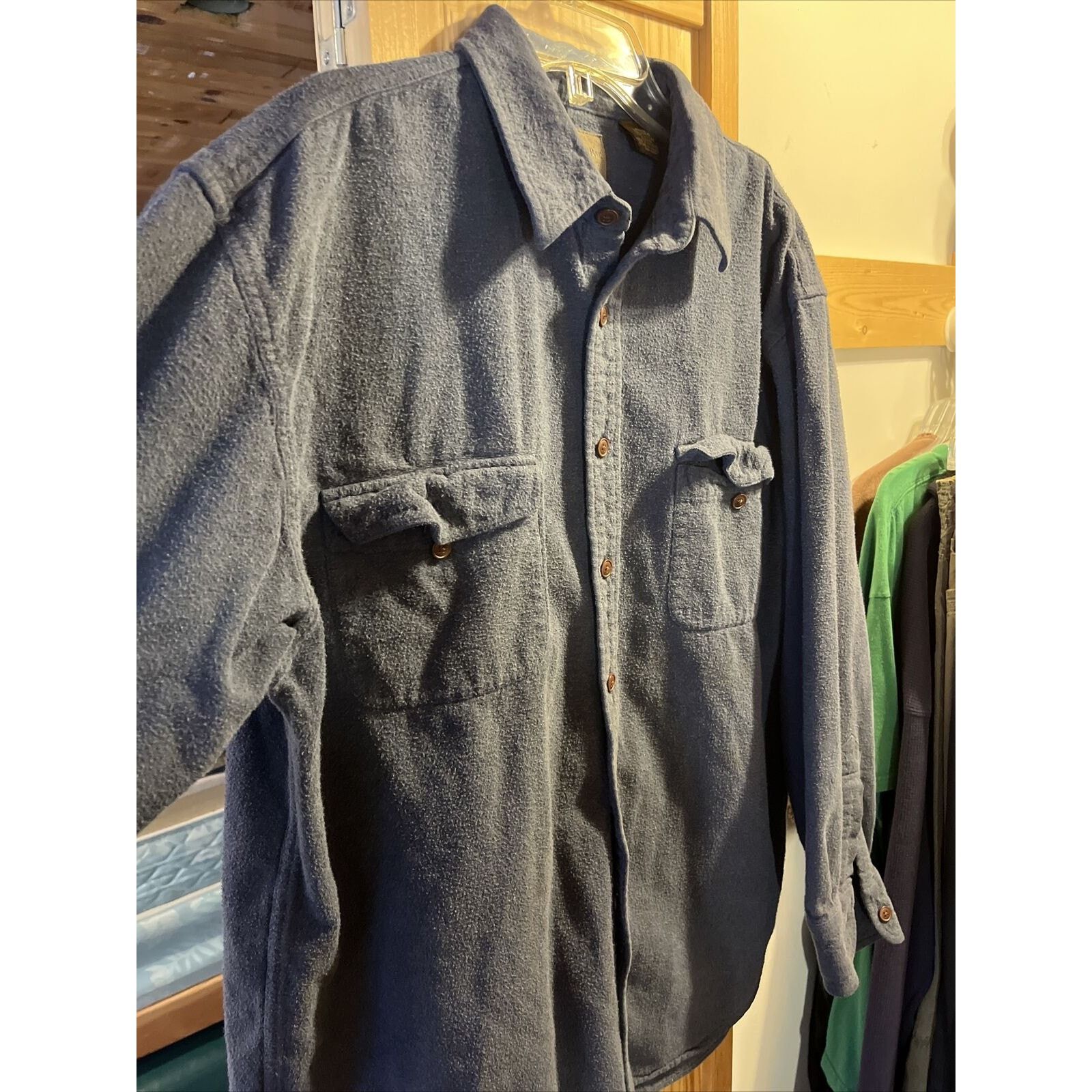 St. Johns Bay St. John’s Bay Men’s L Navy Blue Button Chamois Cotton Shirt Size US L / EU 52-54 / 3 - 5 Thumbnail