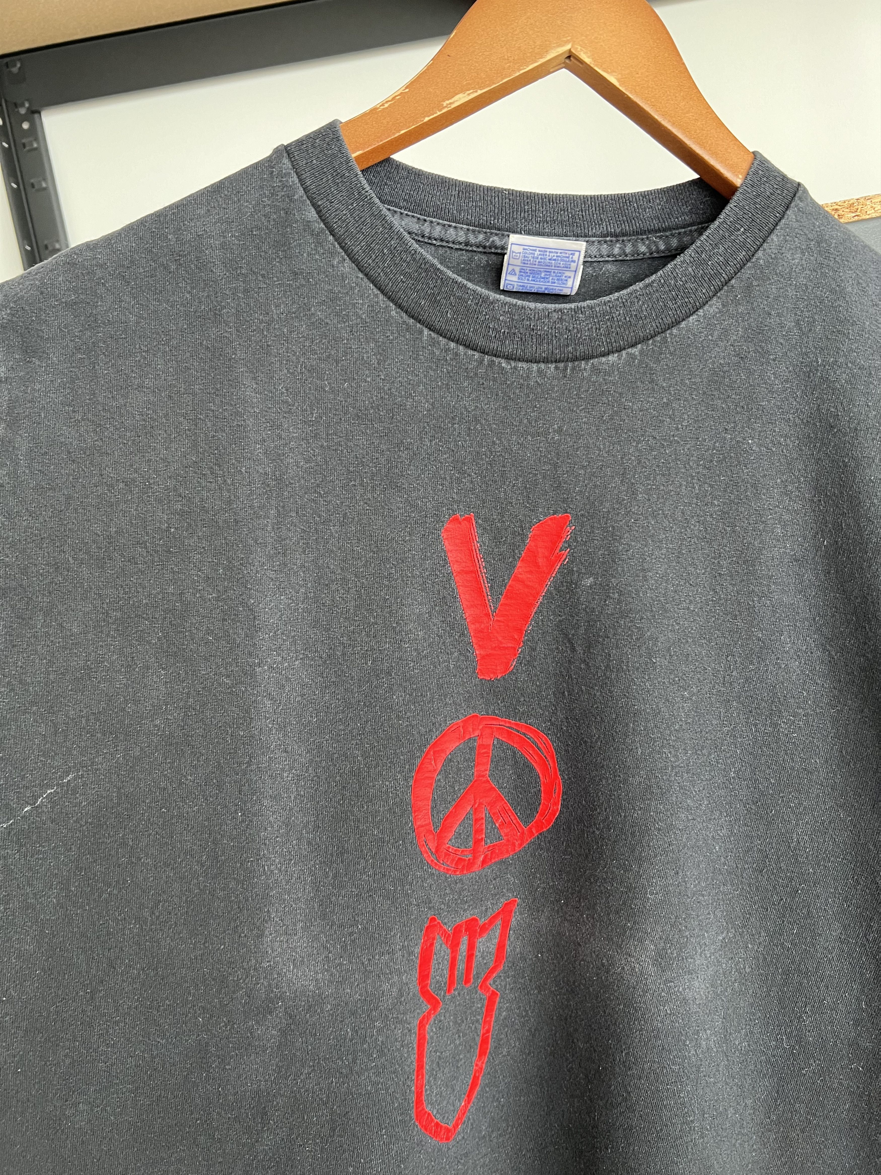 Band Tees Vintage 2005 U2 Vertigo Tour Black T-shirt Size US M / EU 48-50 / 2 - 7 Thumbnail