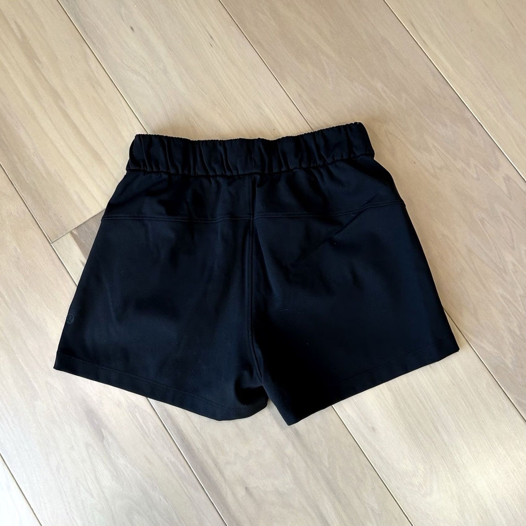 Lululemon Lululemon On the Fly Short Black 2.5" Inseam Women’s 2 Athletic Shorts Pants Black Size 26" / US 2 / IT 38 - 4 Thumbnail
