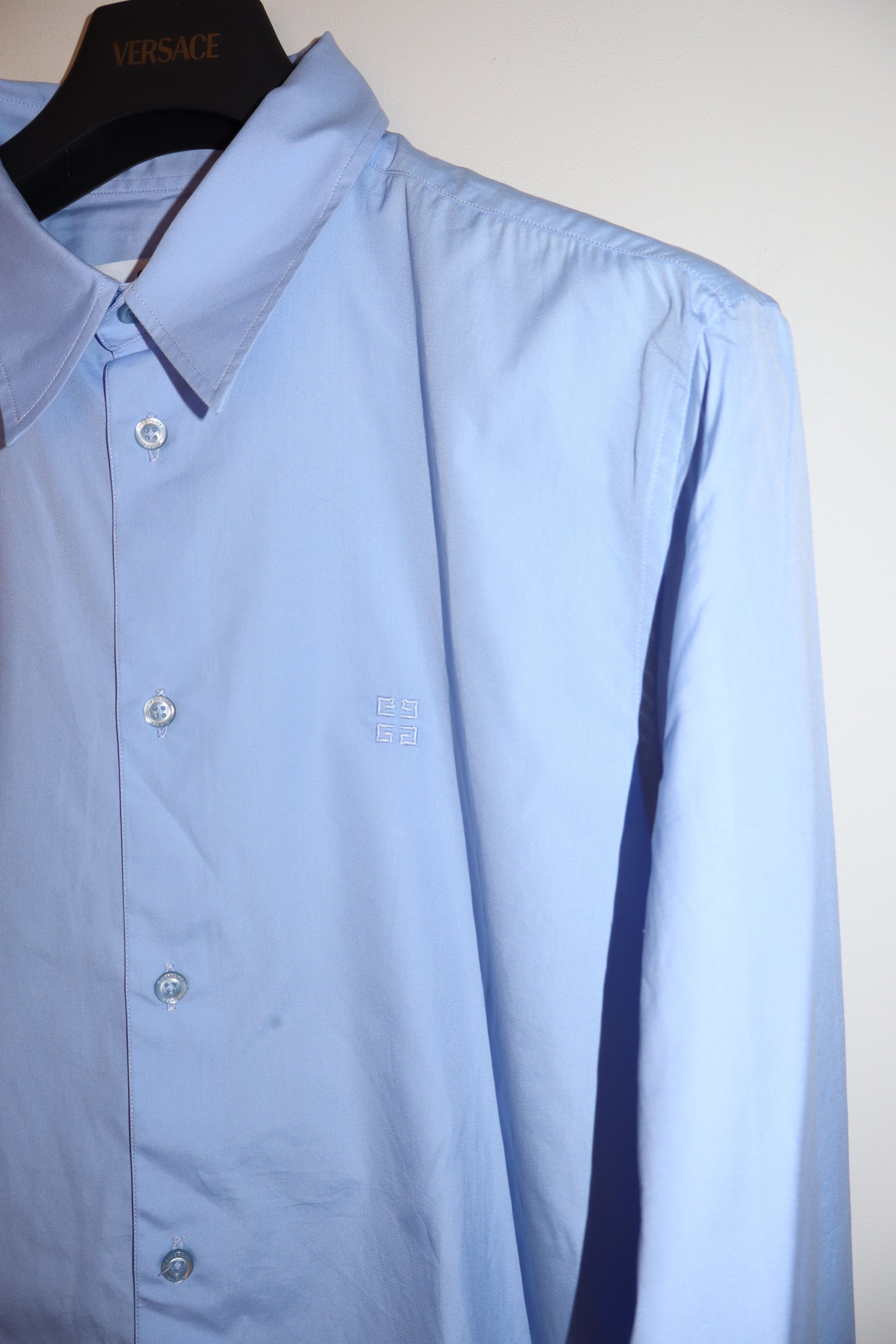Givenchy 4G embroidered logo shirt Size US L / EU 52-54 / 3 - 2 Thumbnail