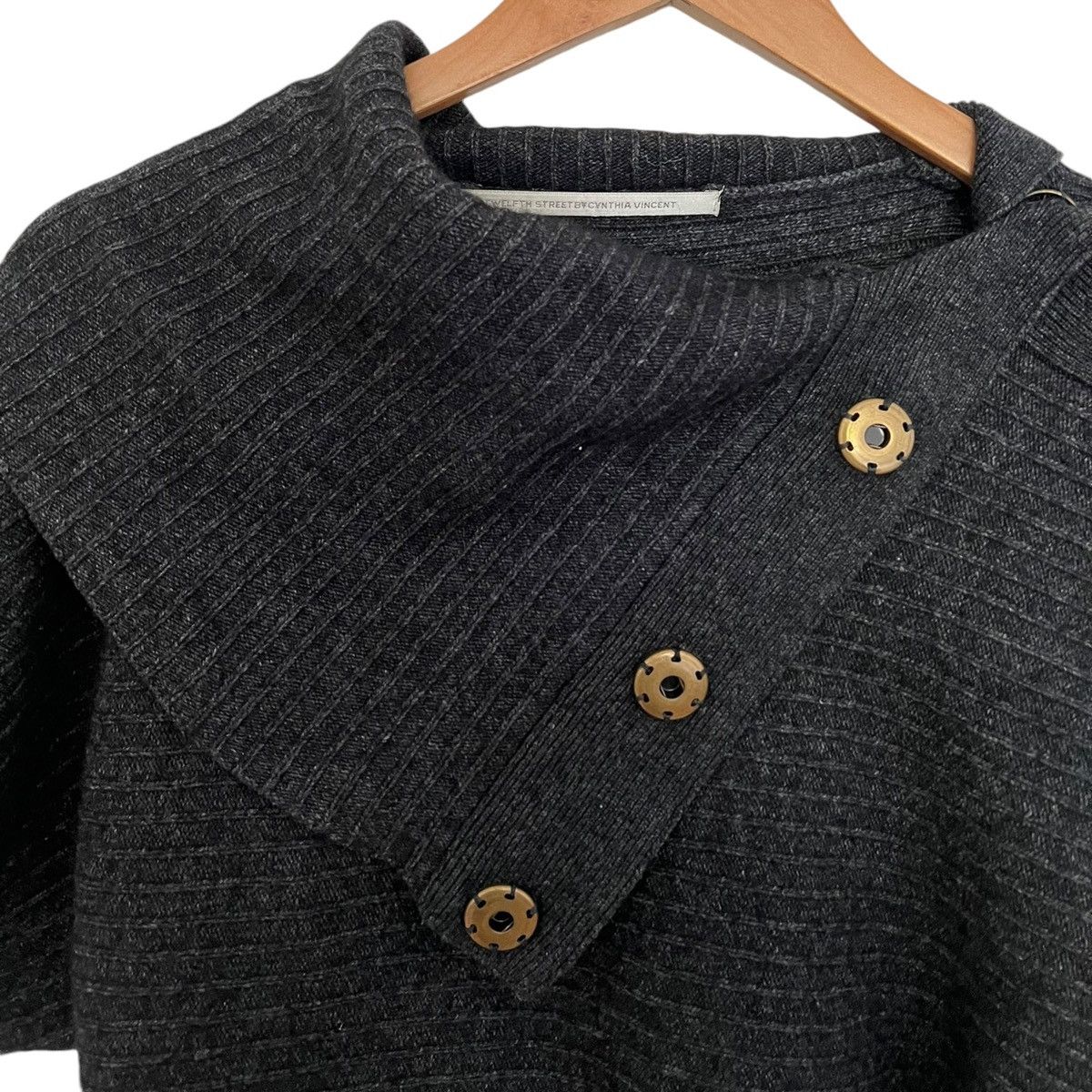 Japanese Brand × Vintage Asymmetrical button snap knit Size XS / US 0-2 / IT 36-38 - 3 Thumbnail