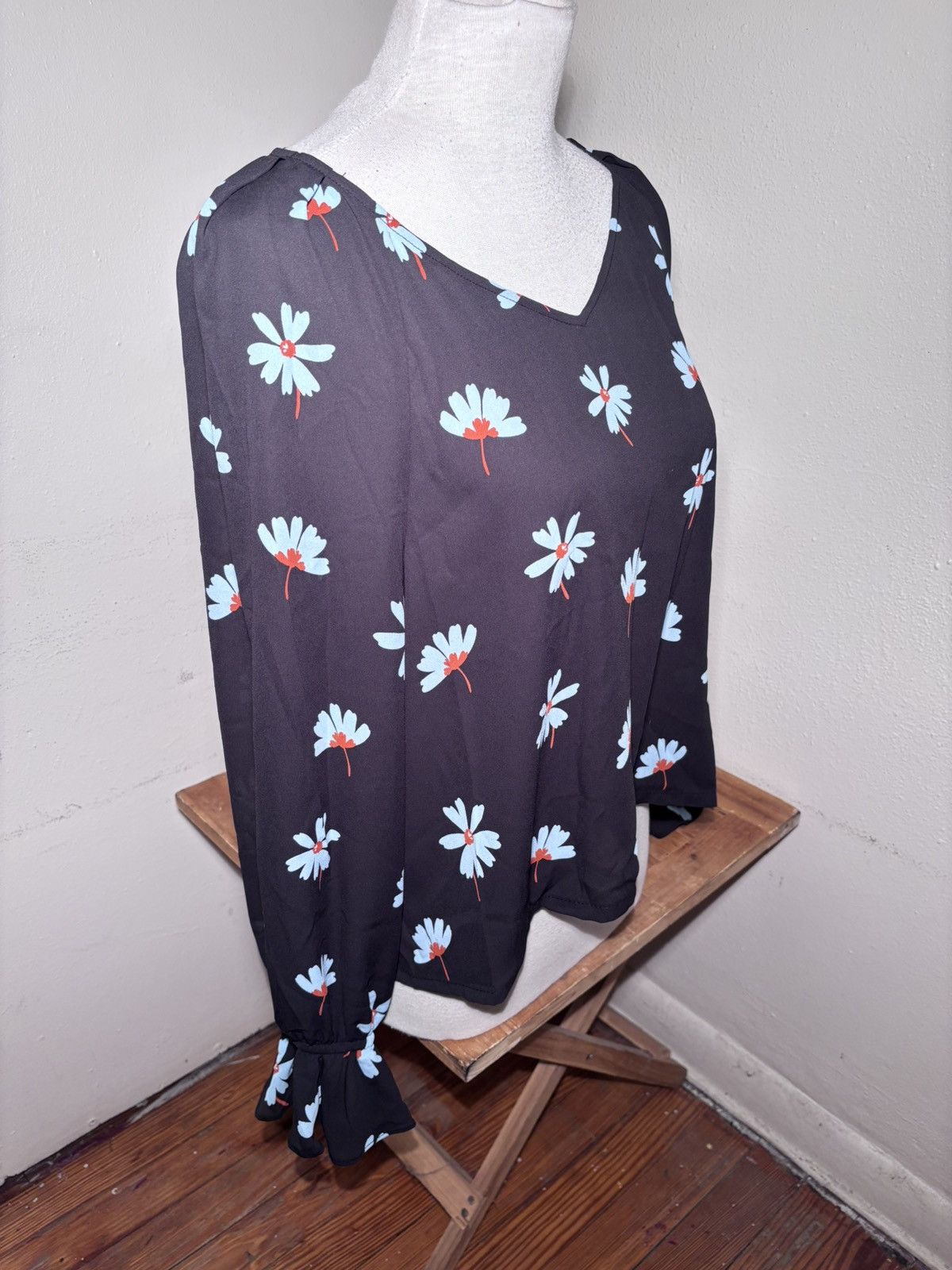 Bar III Bar lll Floral Mesh Blouse Size XL / US 12-14 / IT 48-50 - 4 Thumbnail
