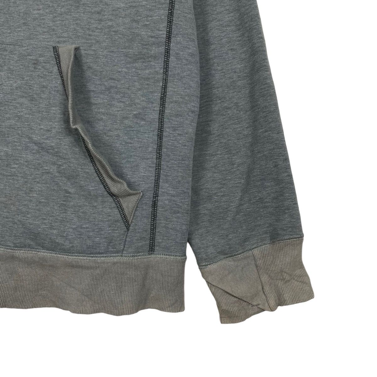 Quiksilver Quiksilver Small Logo Zipper Hoodies Size M Size US M / EU 48-50 / 2 - 7 Thumbnail