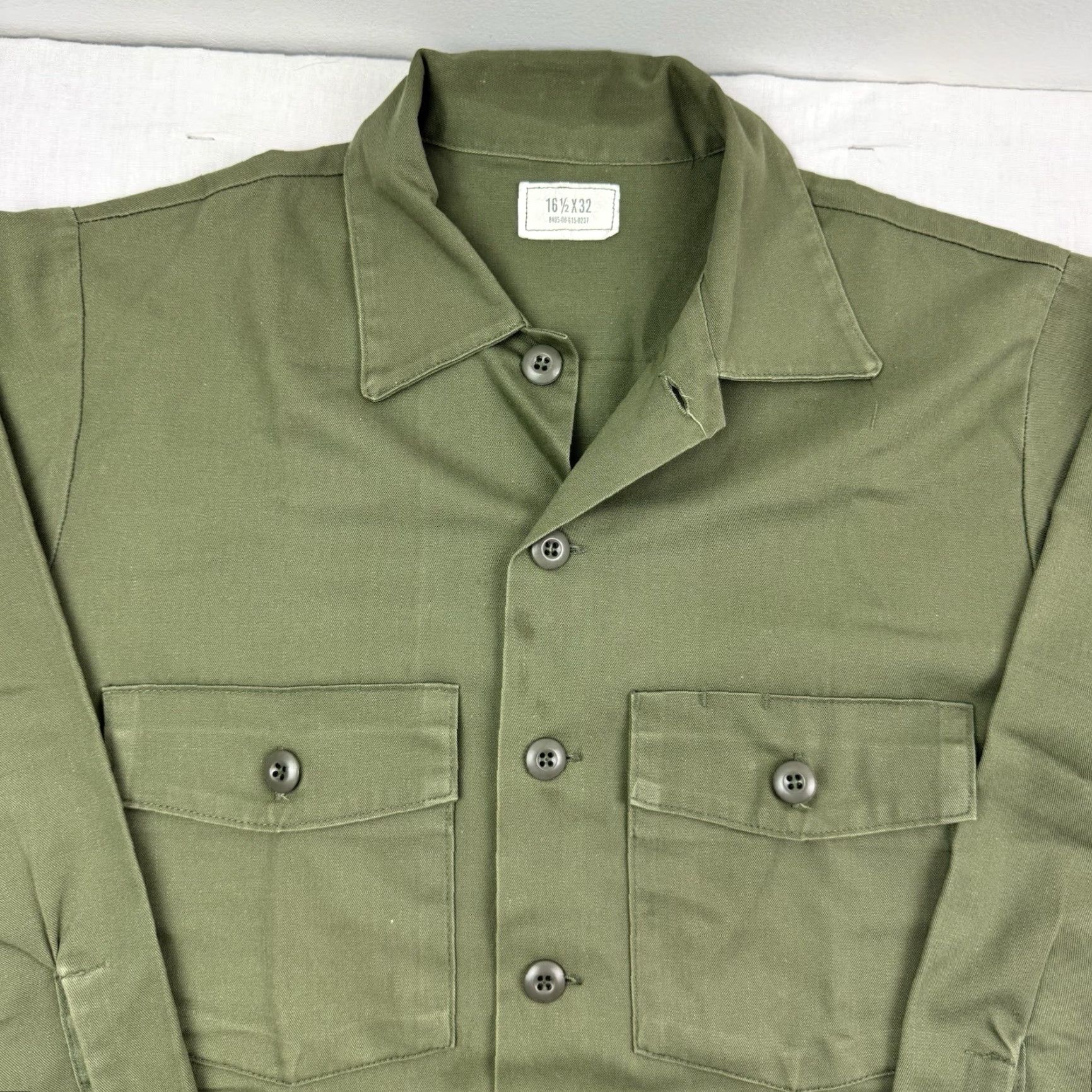 Vintage VINTAGE Army Button-Up Shirt Men's XL Green 1980s USA Military Reg/Regular Button-Front Size US XL / EU 56 / 4 - 2 Thumbnail