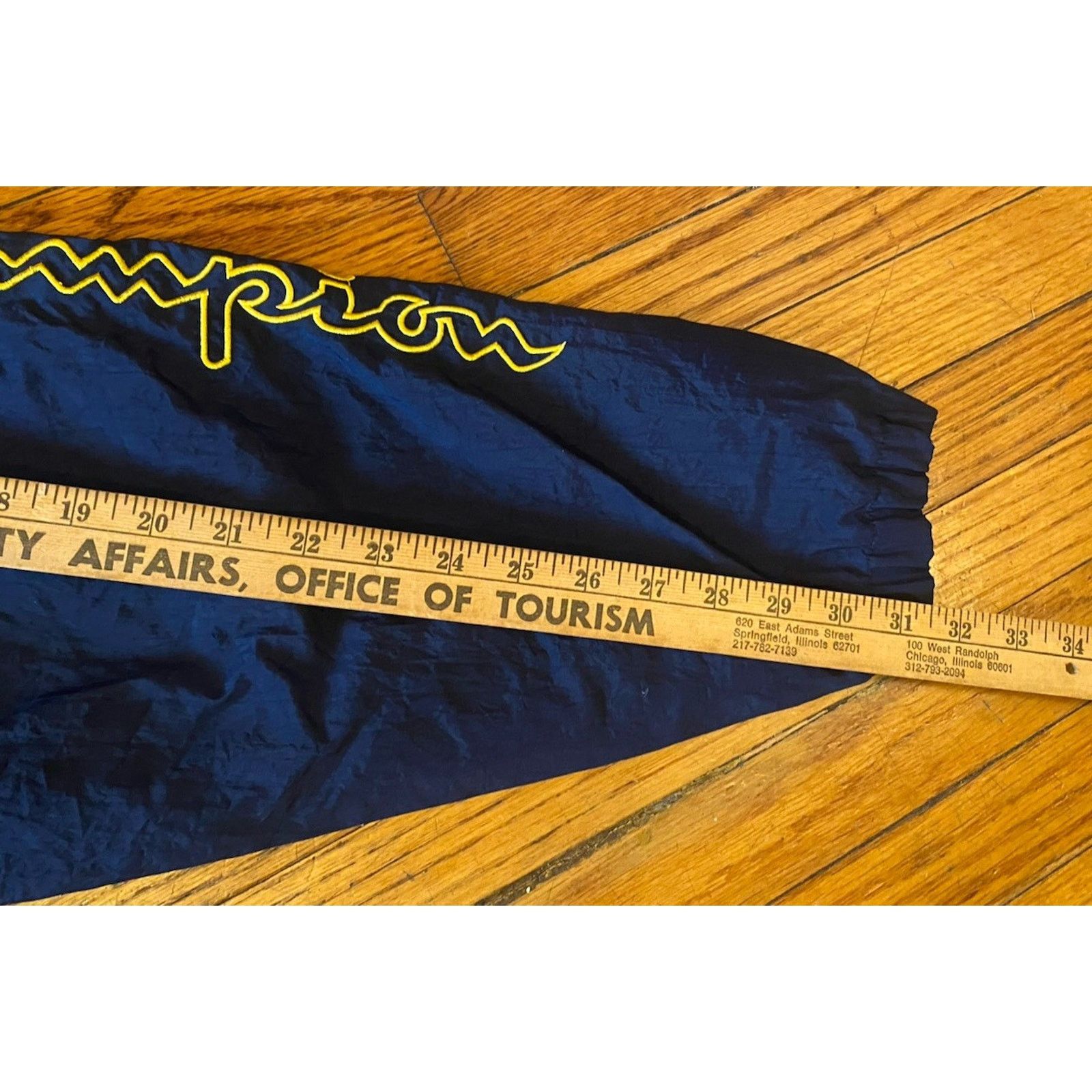 Champion VTG Champion Jacket Adult L Blue Pockets Spell Logo Vented Size US L / EU 52-54 / 3 - 11 Thumbnail