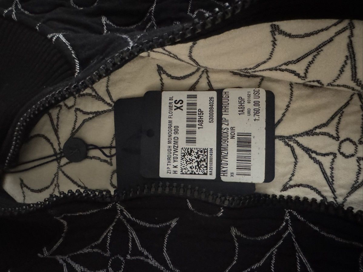 Louis Vuitton Louis Vuitton Zip Through Monogram Flower Bomber – Noir – XS Size US XS / EU 42 / 0 - 5 Thumbnail