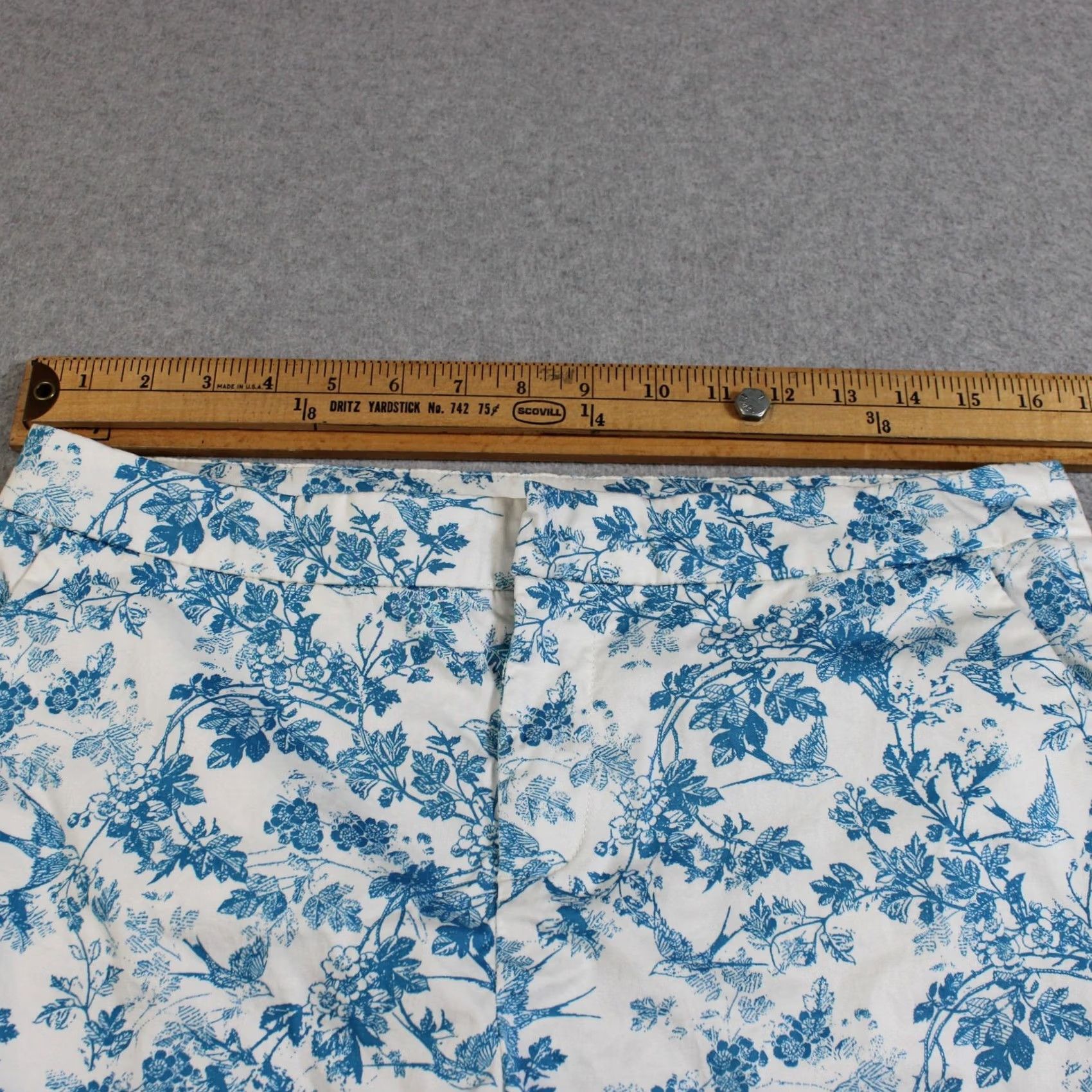 Vintage Garnet Hill Pants Women 10 Blue Floral Bird Chino Ankle Cropped Cotton Coastal Size 32" / US 10 / IT 46 - 5 Thumbnail