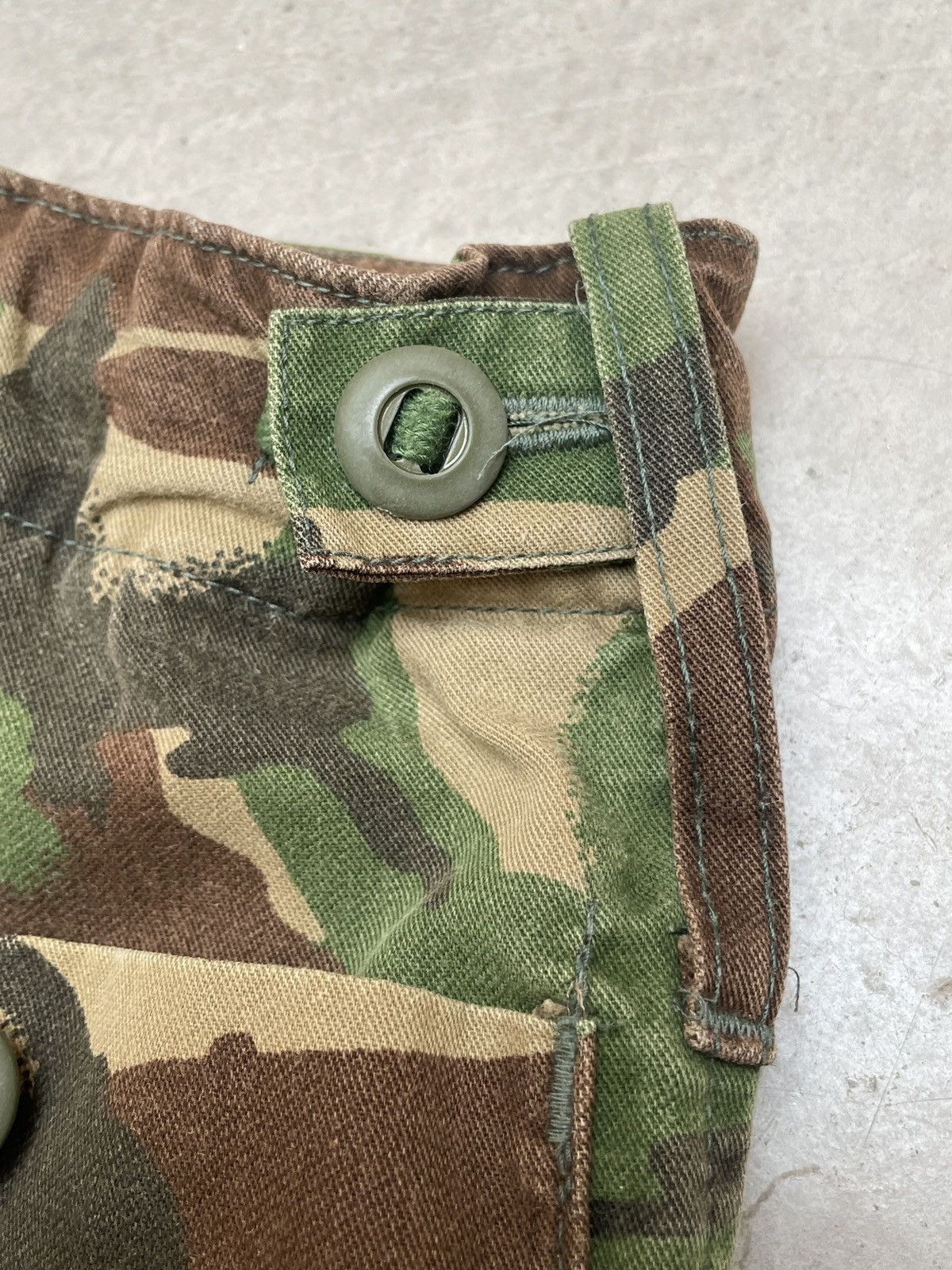 Vintage Vintage British Military Camo Cargo Pants DCTA Wide size 32 Size US 32 / EU 48 - 7 Thumbnail
