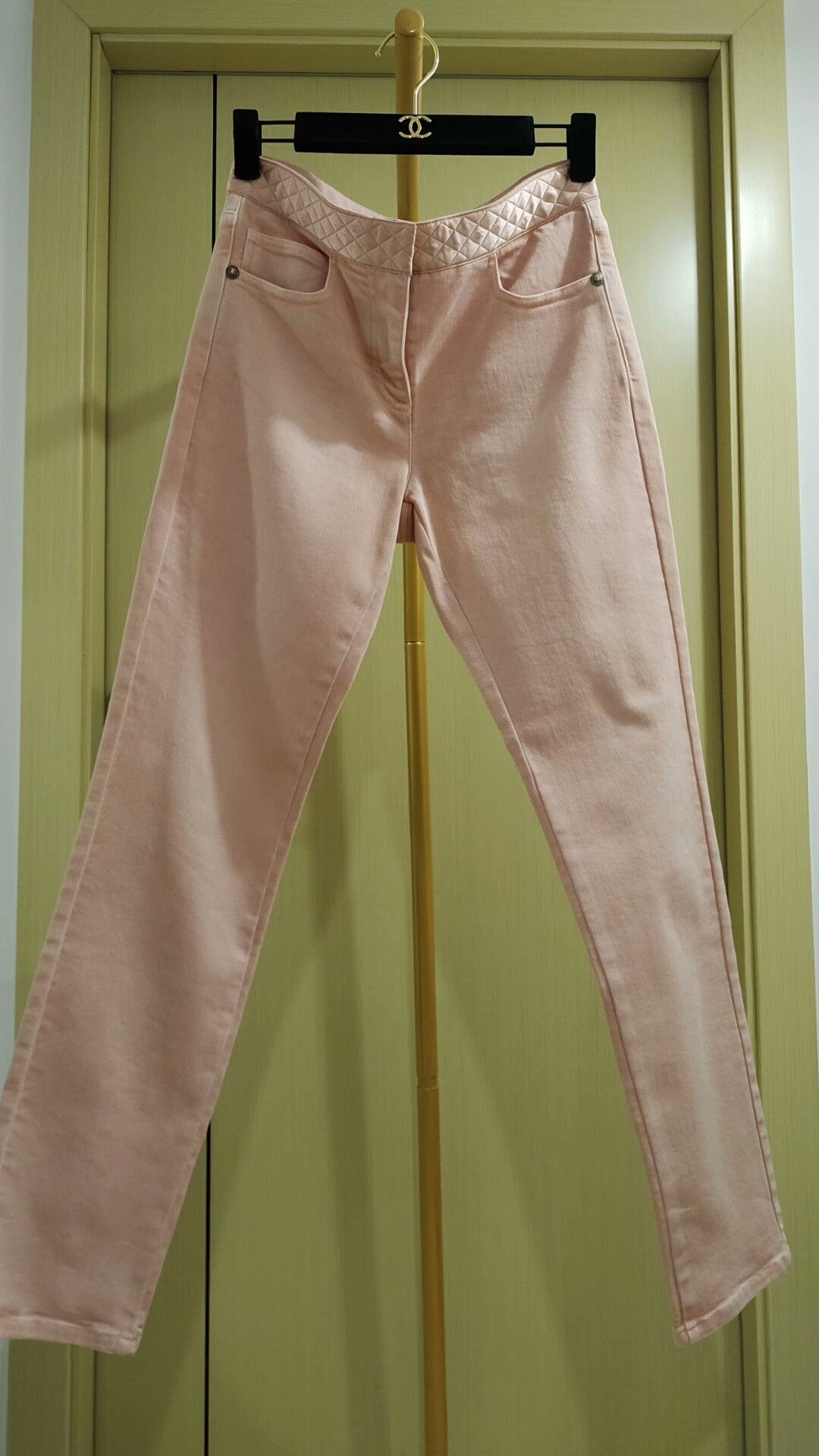 Chanel Chanel Pink Denim Pants with Tags Size 27" / US 4 / IT 40 - 1 Thumbnail