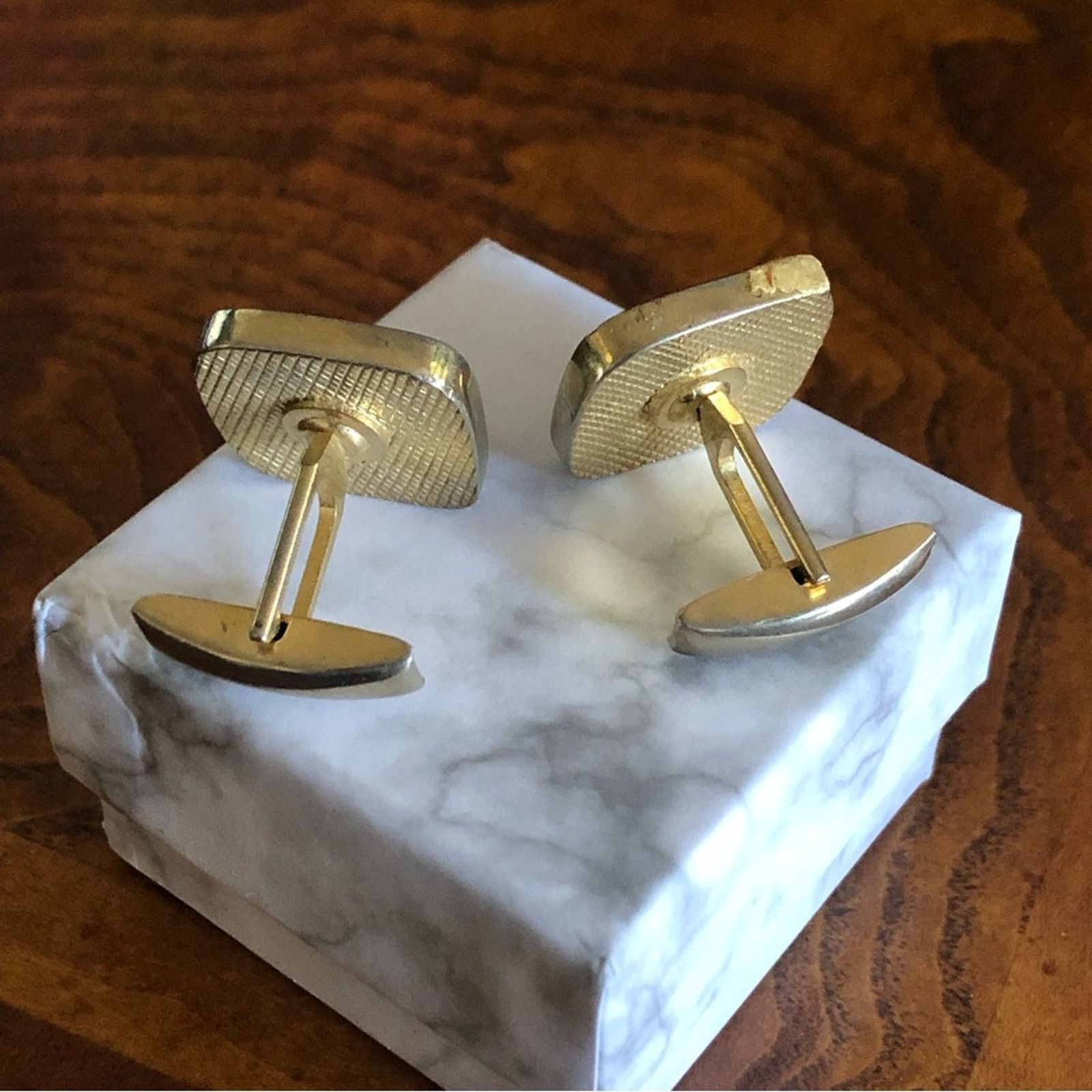 Vintage Vintage black enamel music note gold tone cuff links Size ONE SIZE - 5 Thumbnail
