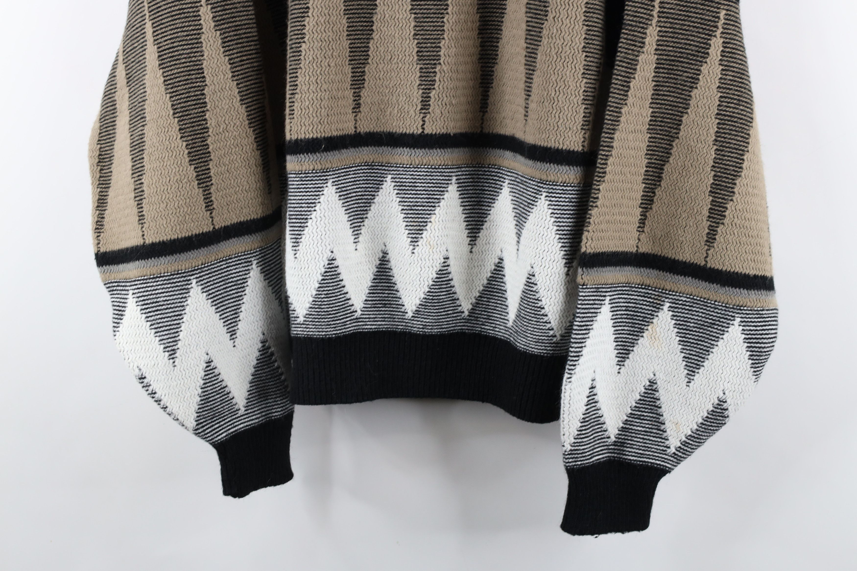 Vintage Vintage 90s Coogi Style Zig Zag Knit Crewneck Sweater USA Size L / US 10 / IT 46 - 3 Thumbnail
