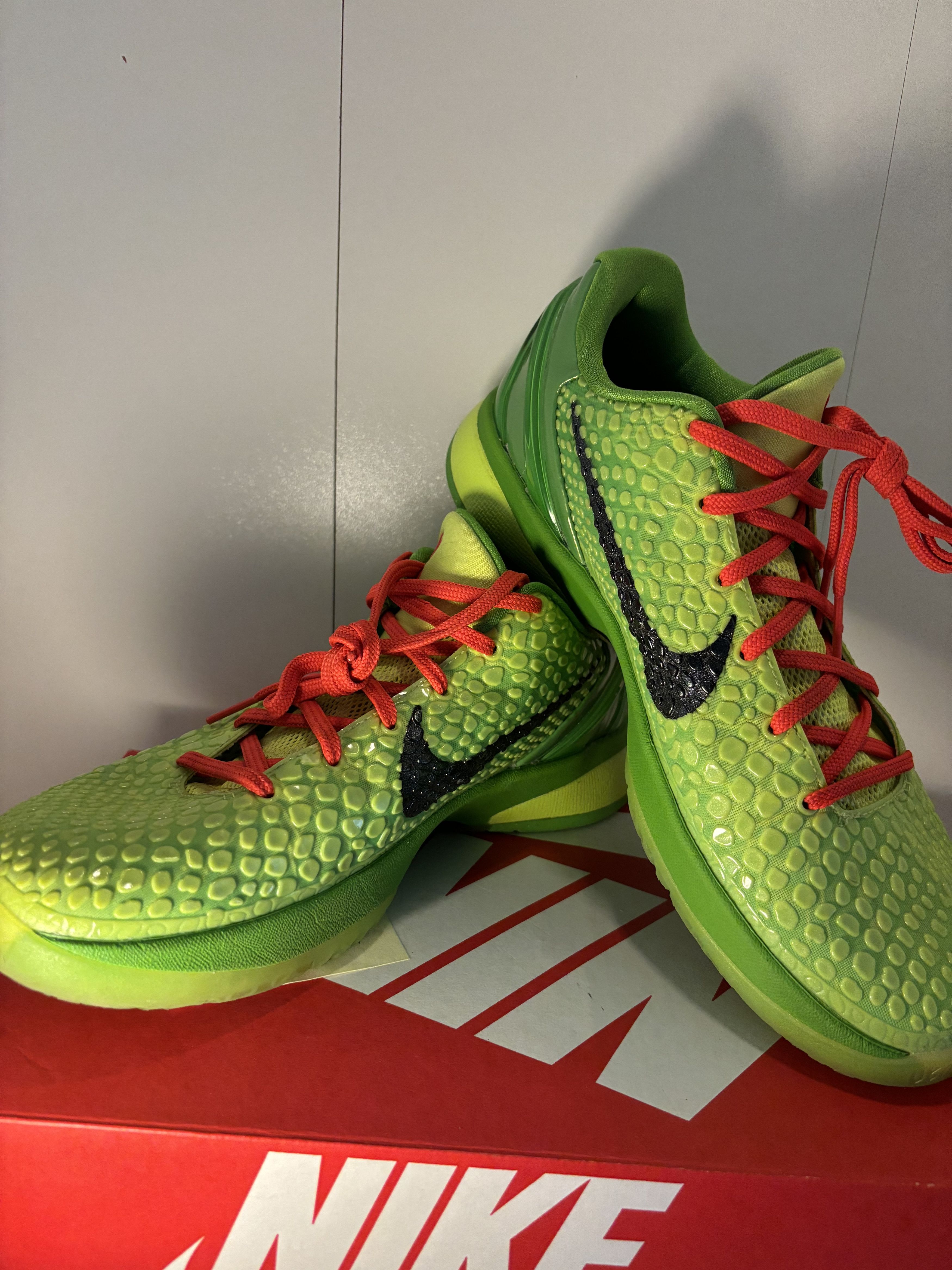 Nike Mamba Rage Grinch