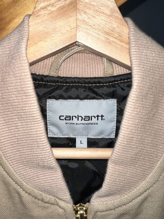 carhartt wip vest size L