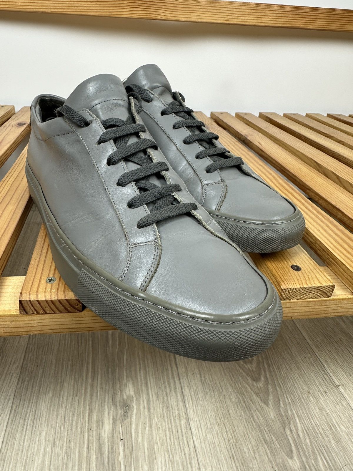Common Projects Common Projects Achilles Low Gray Leather Shoes Size US 11.5 / EU 44-45 - 8 Thumbnail