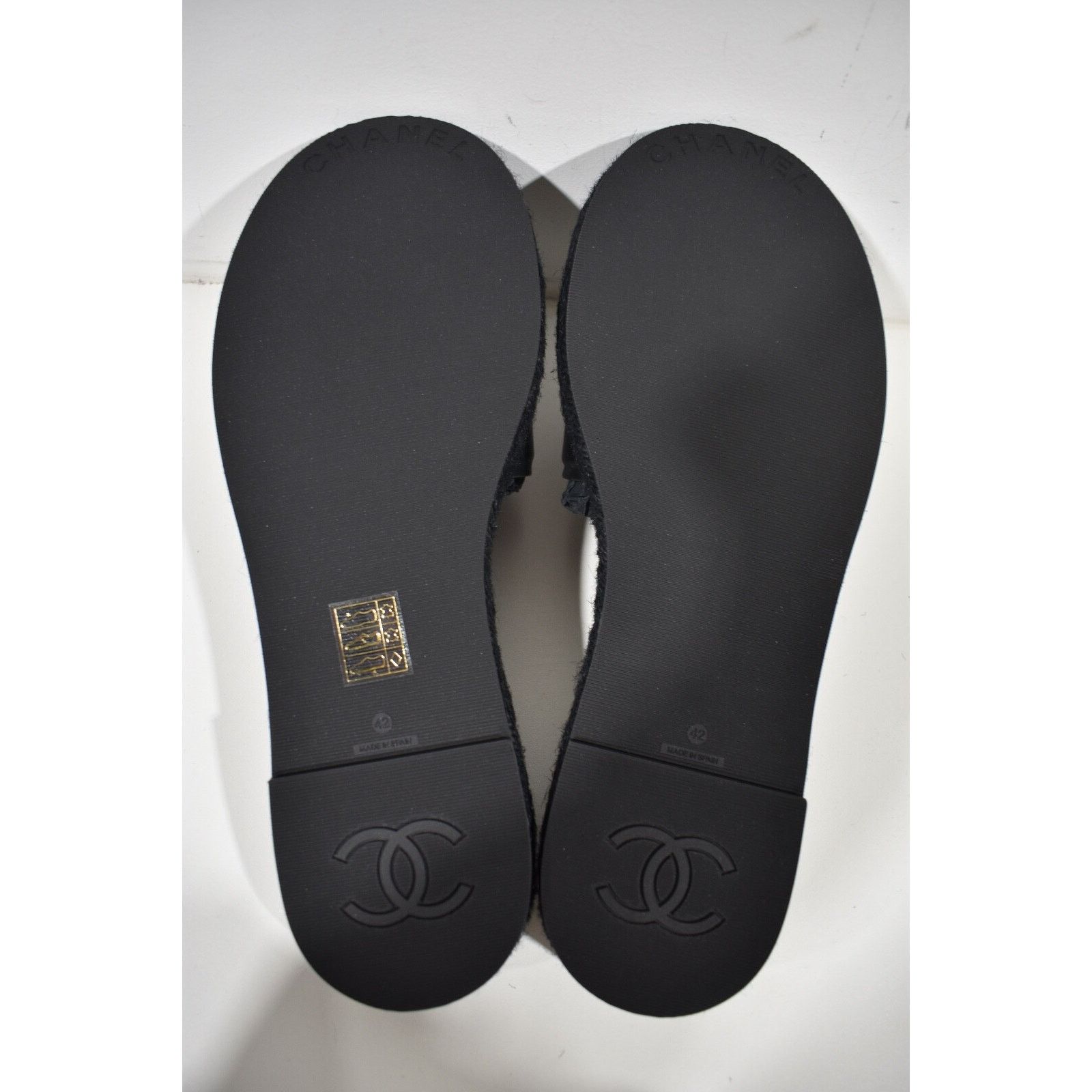 Chanel Chanel 23C Black Lambskin Leather CC Logo Slide Size US 12 / IT 42 - 12 Thumbnail