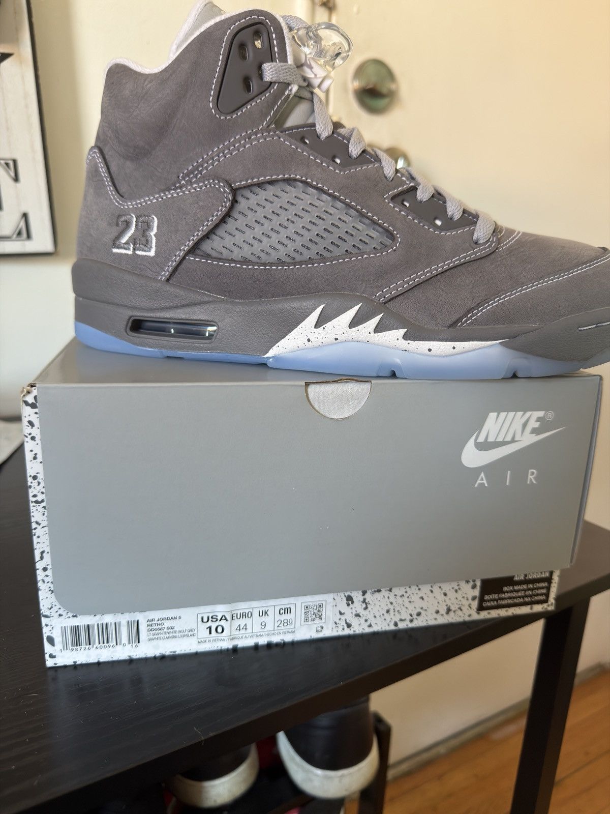 Nike Air Jordan 5 Wolf Grey Size US 10 / EU 43 - 6 Thumbnail