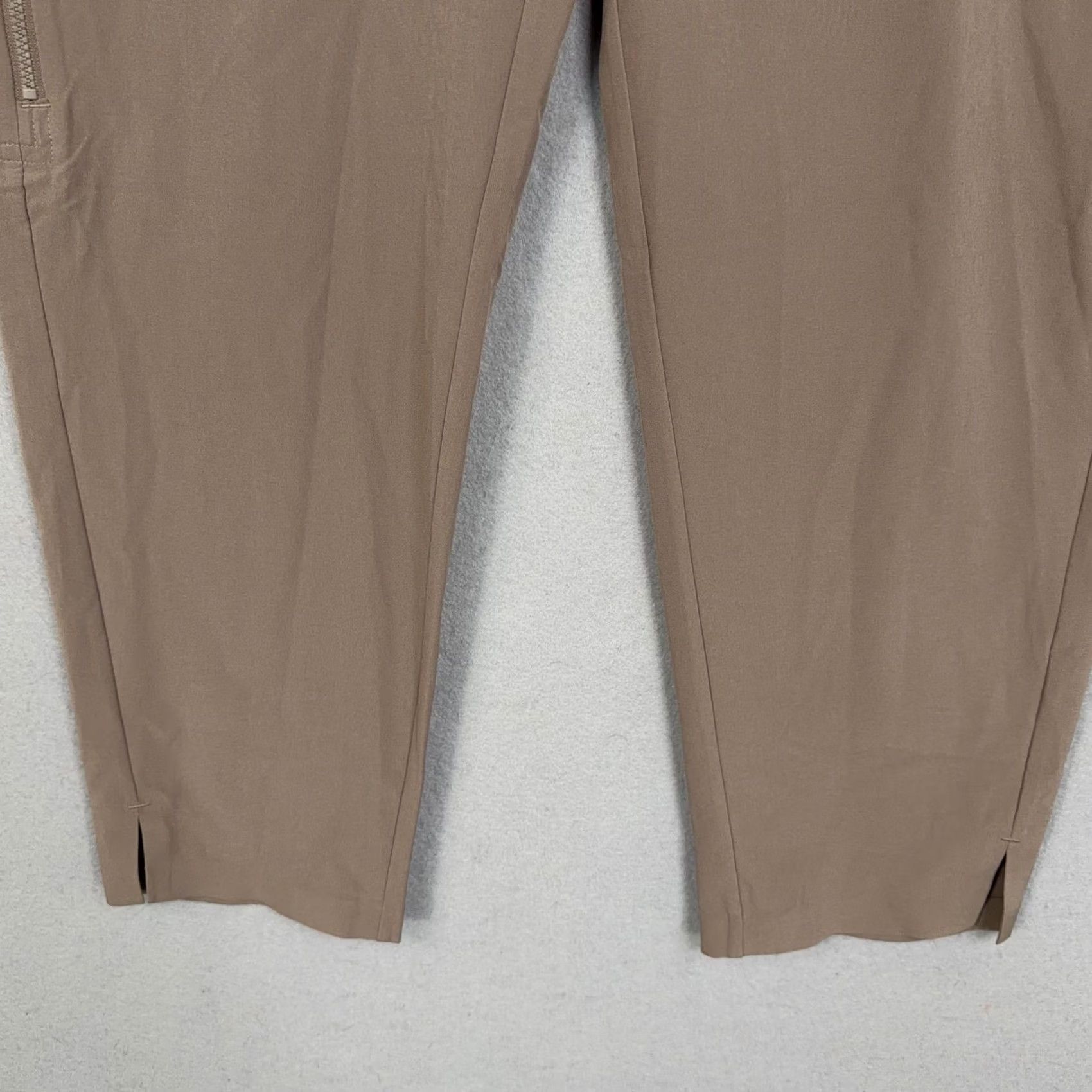Athleta Athleta Pants Womens 4P Brown Cropped Relaxed Elastic Zip Pockets Hiking Travel - Women - 4P Petite - Cropped Fit - Athleisure Size 27" / US 4 / IT 40 - 3 Thumbnail