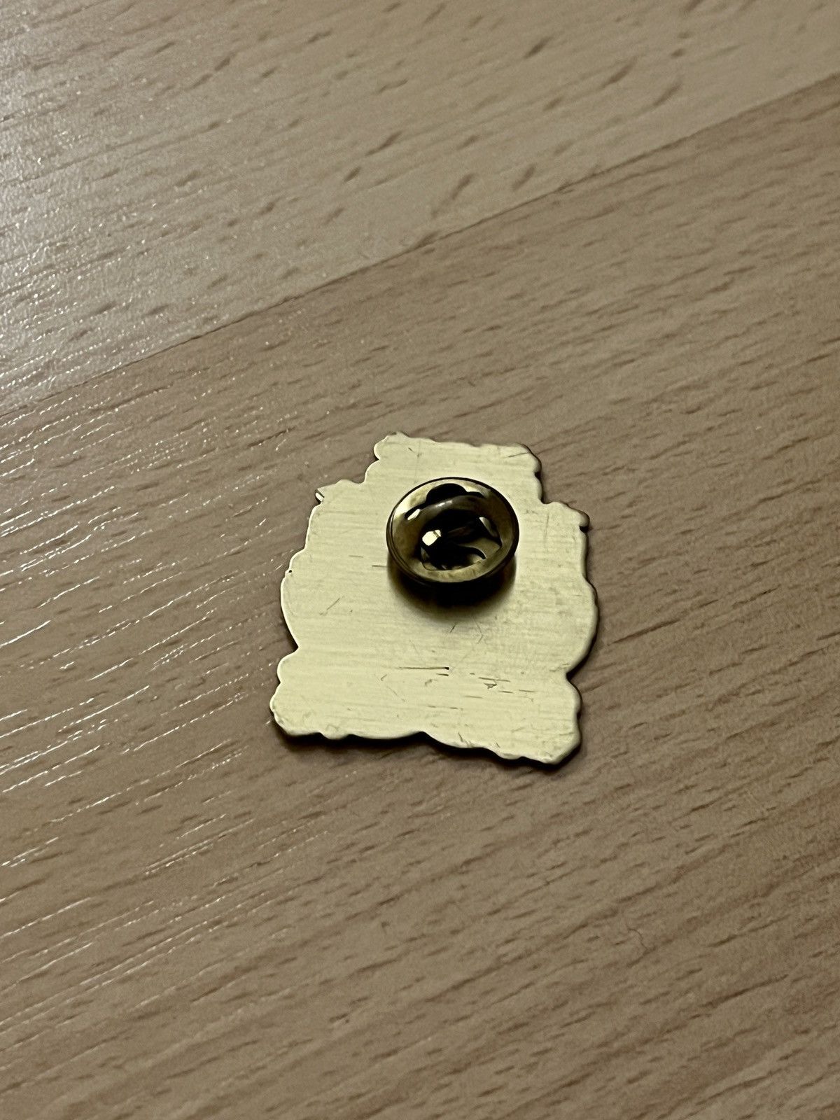 Michael Jackson Michael Jackson « Dangerous World Tour » vintage pin (1992) Size ONE SIZE - 5 Thumbnail
