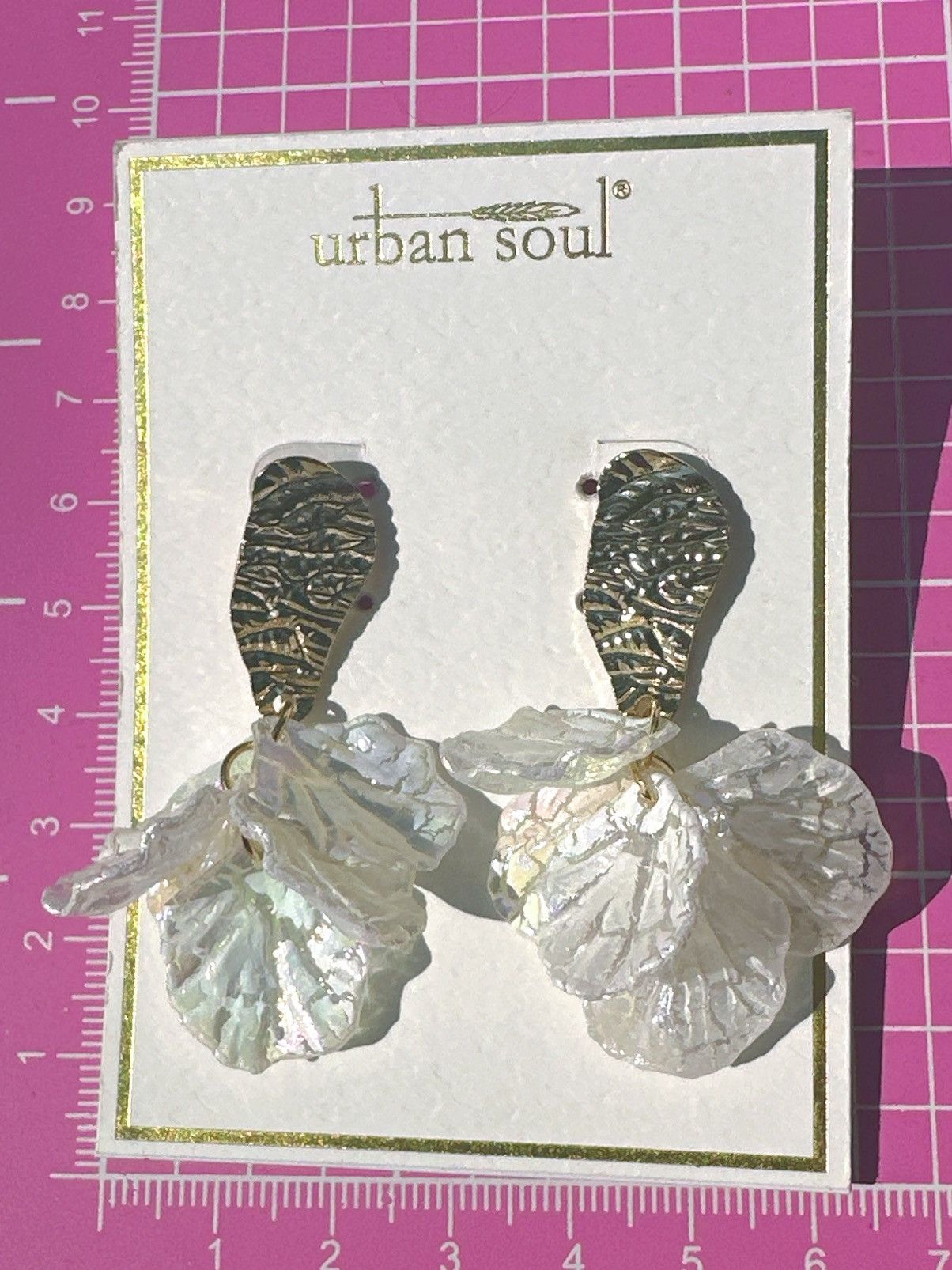 Designer Urban Soul snow sea shell flower drop earrings gold tone Size ONE SIZE - 2 Thumbnail