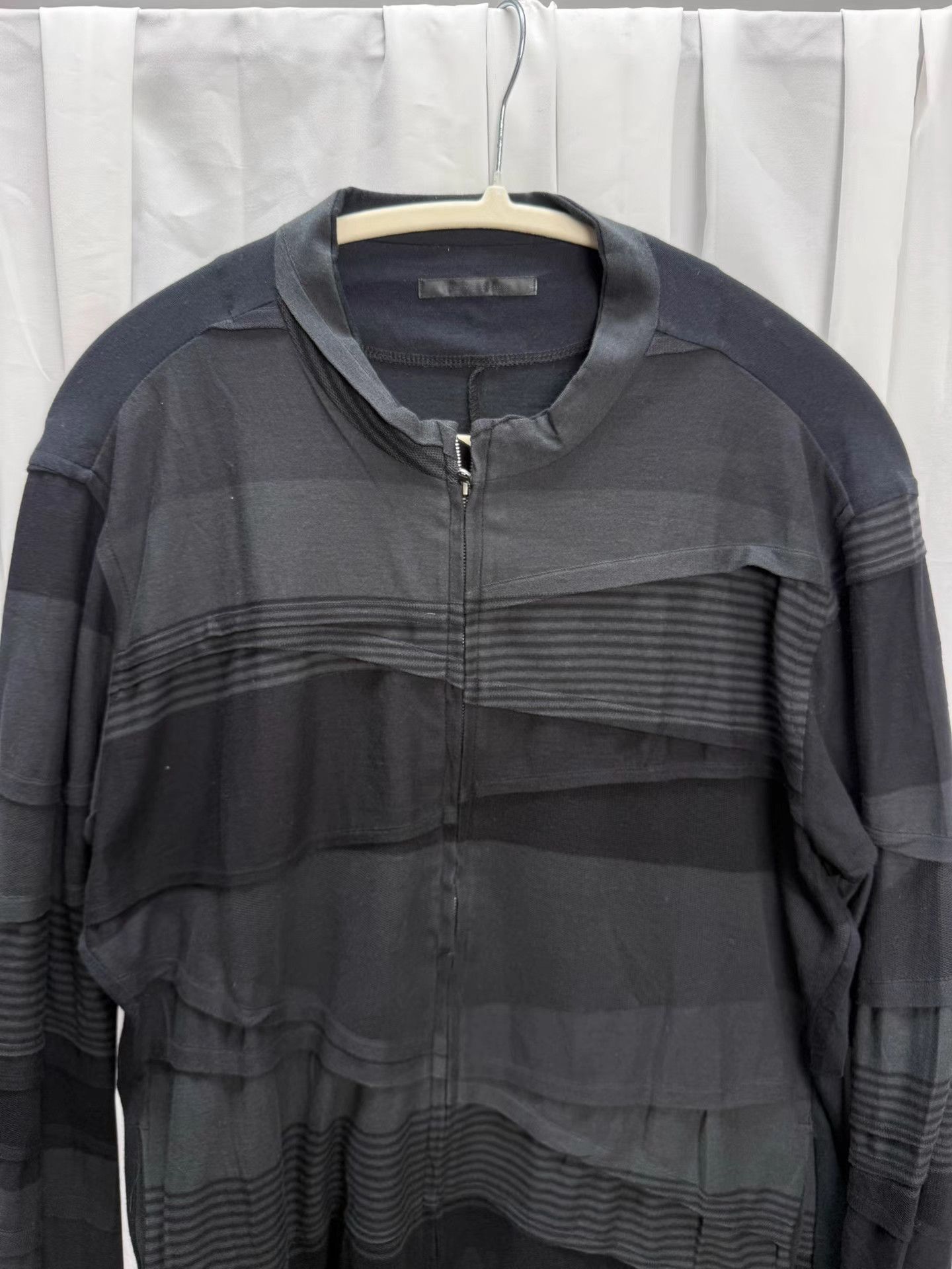 The Viridi-anne The viride anne TVA Mesh Panel Long Sleeve K20 Size US XL / EU 56 / 4 - 4 Thumbnail