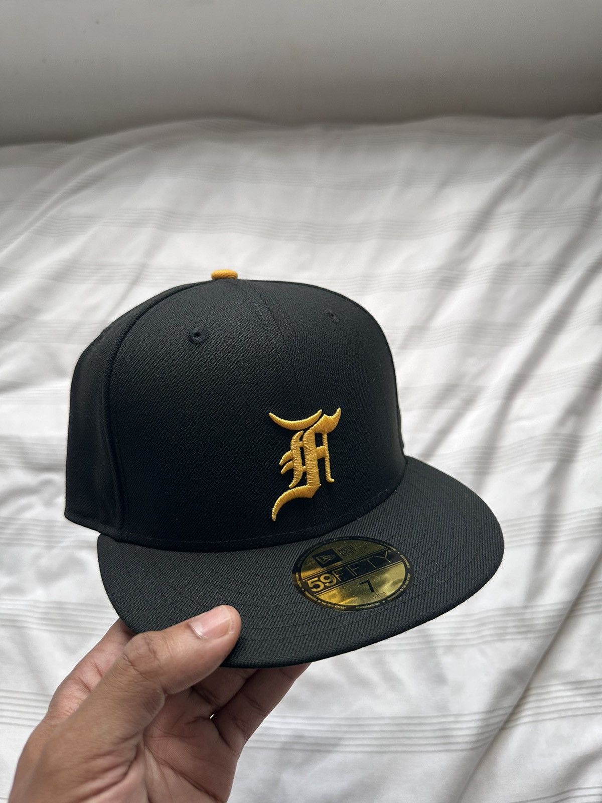 image of Essentials x Fear Of God New Era Pittsburgh Pirates 59Fifty Cap 7 in Black, Men's
