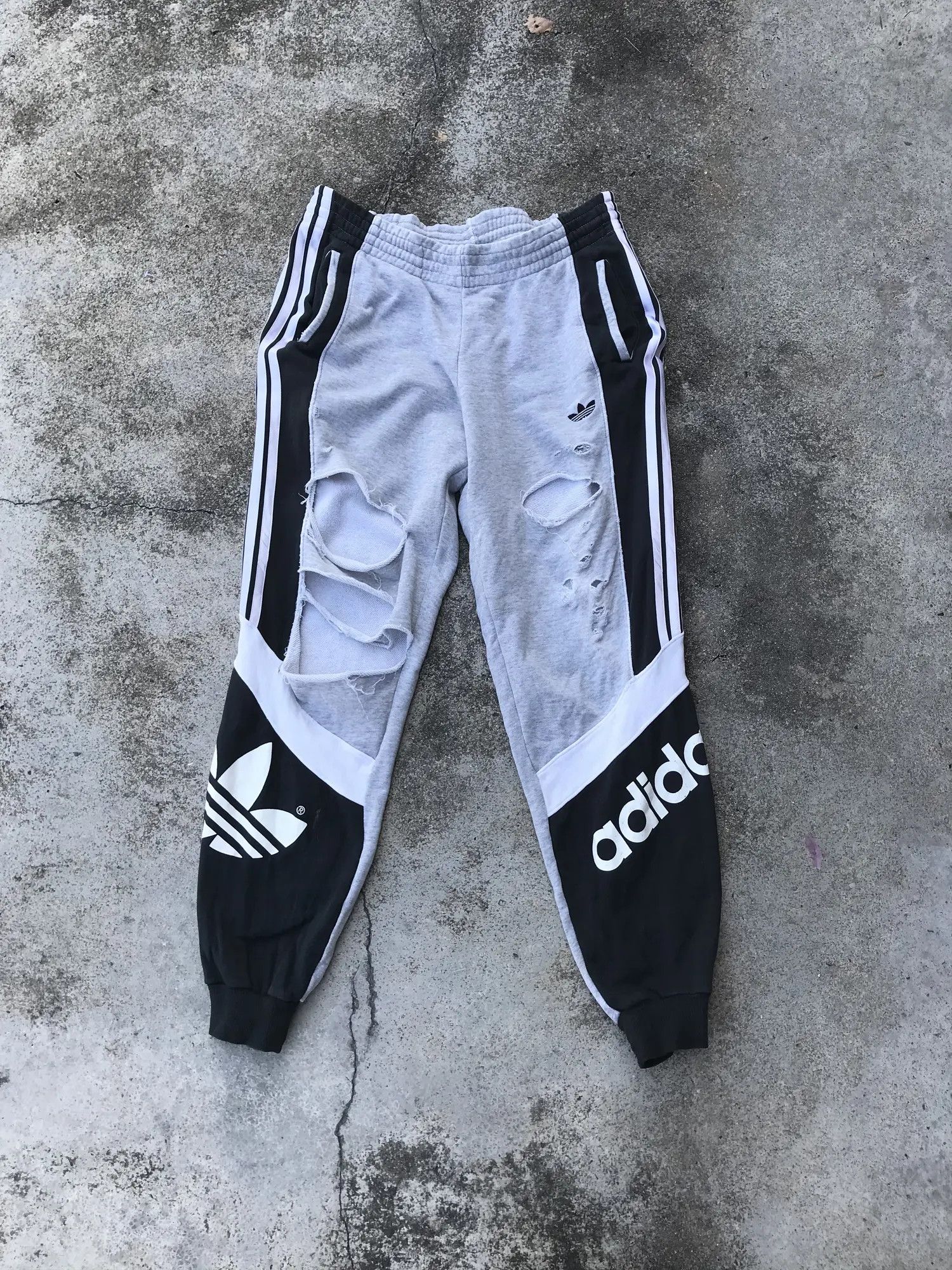 Adidas Adidas Trashed Distressed Jogger Size US 34 / EU 50 - 4 Thumbnail
