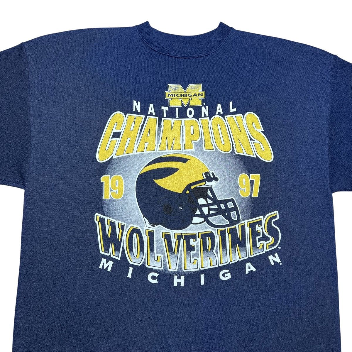 NCAA 1997 NCAA Michigan Wolverines National Champions Sweatshirt Size US XXL / EU 58 / 5 - 4 Thumbnail