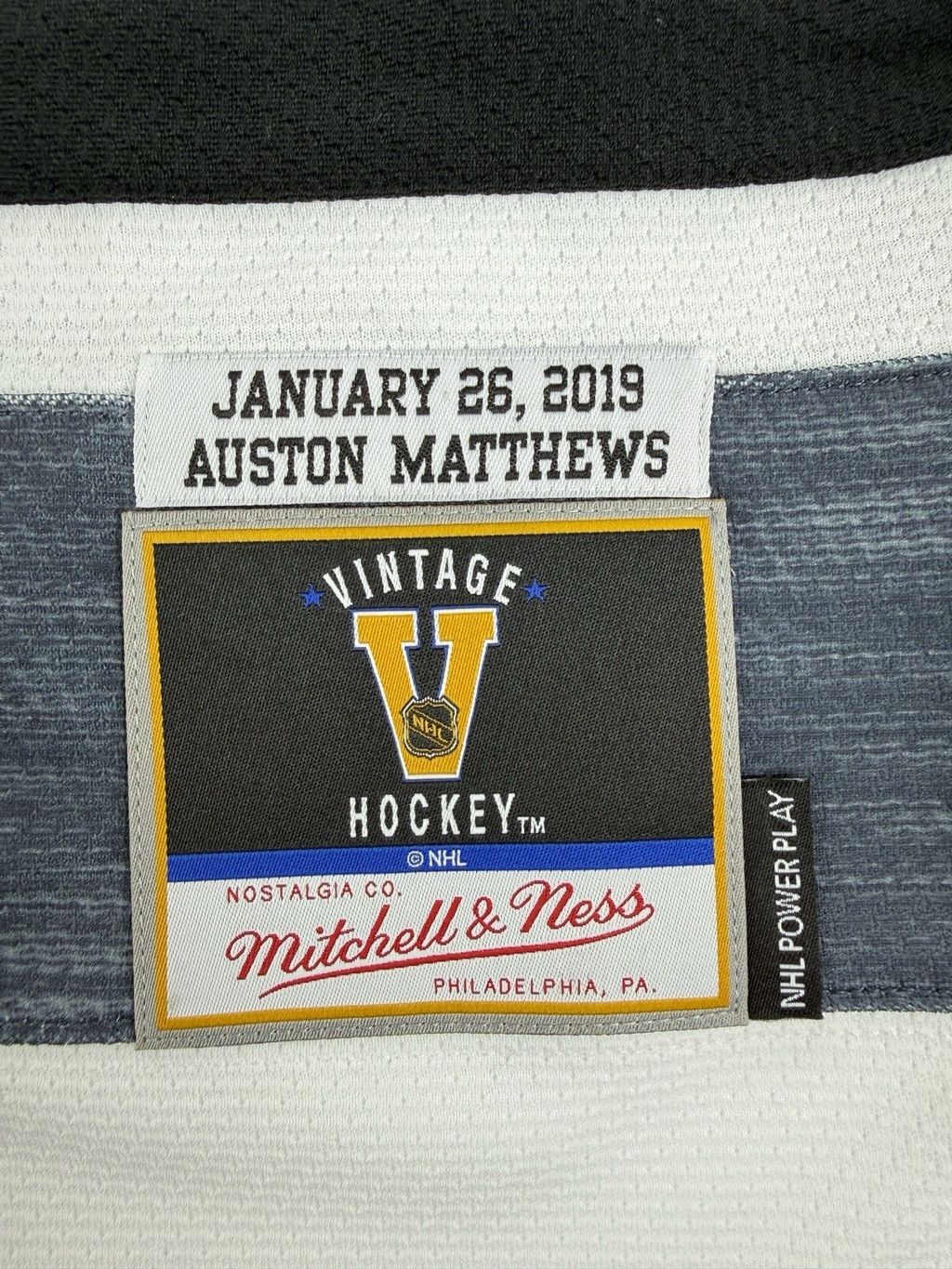 Mitchell & Ness Mitchell & Ness NWT Men's Sz Large Austin Matthews 2019 NHL Size US L / EU 52-54 / 3 - 12 Thumbnail
