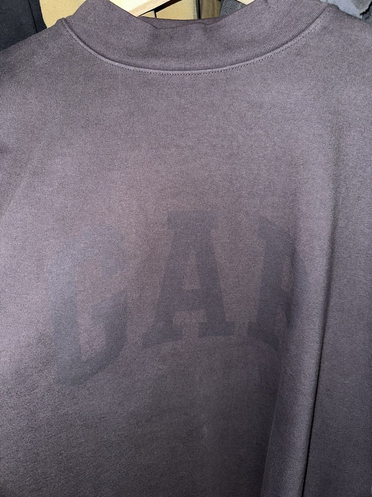 Balenciaga × Gap × Yeezy Yeezy Gap engineered by Balenciaga Dove No seam T shirt Size US M / EU 48-50 / 2 - 2 Thumbnail