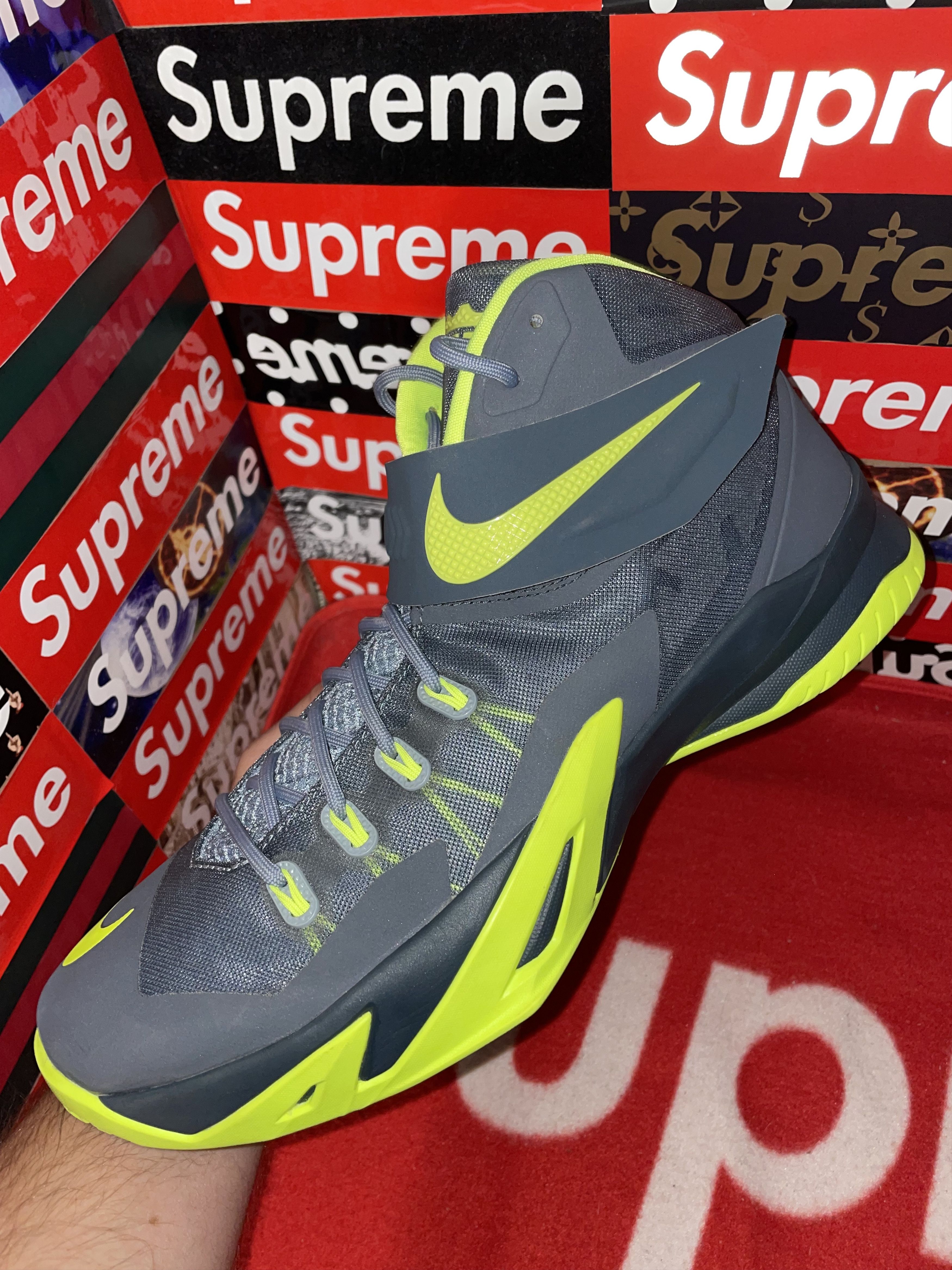 Nike Nike LeBron Zoom Soldier 8 'Magnet Grey' 653641-070 13 VNDS Size US 13 / EU 46 - 6 Thumbnail