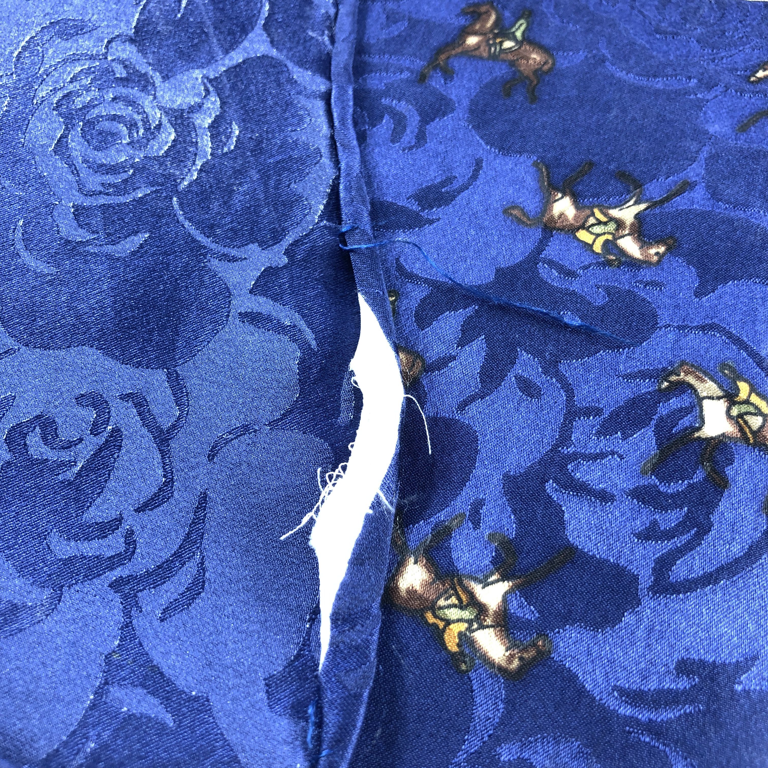 Japanese Brand Vintage Ivo Ruggeri Hand Rolled Silk Scarf M1333 Size ONE SIZE - 8 Thumbnail
