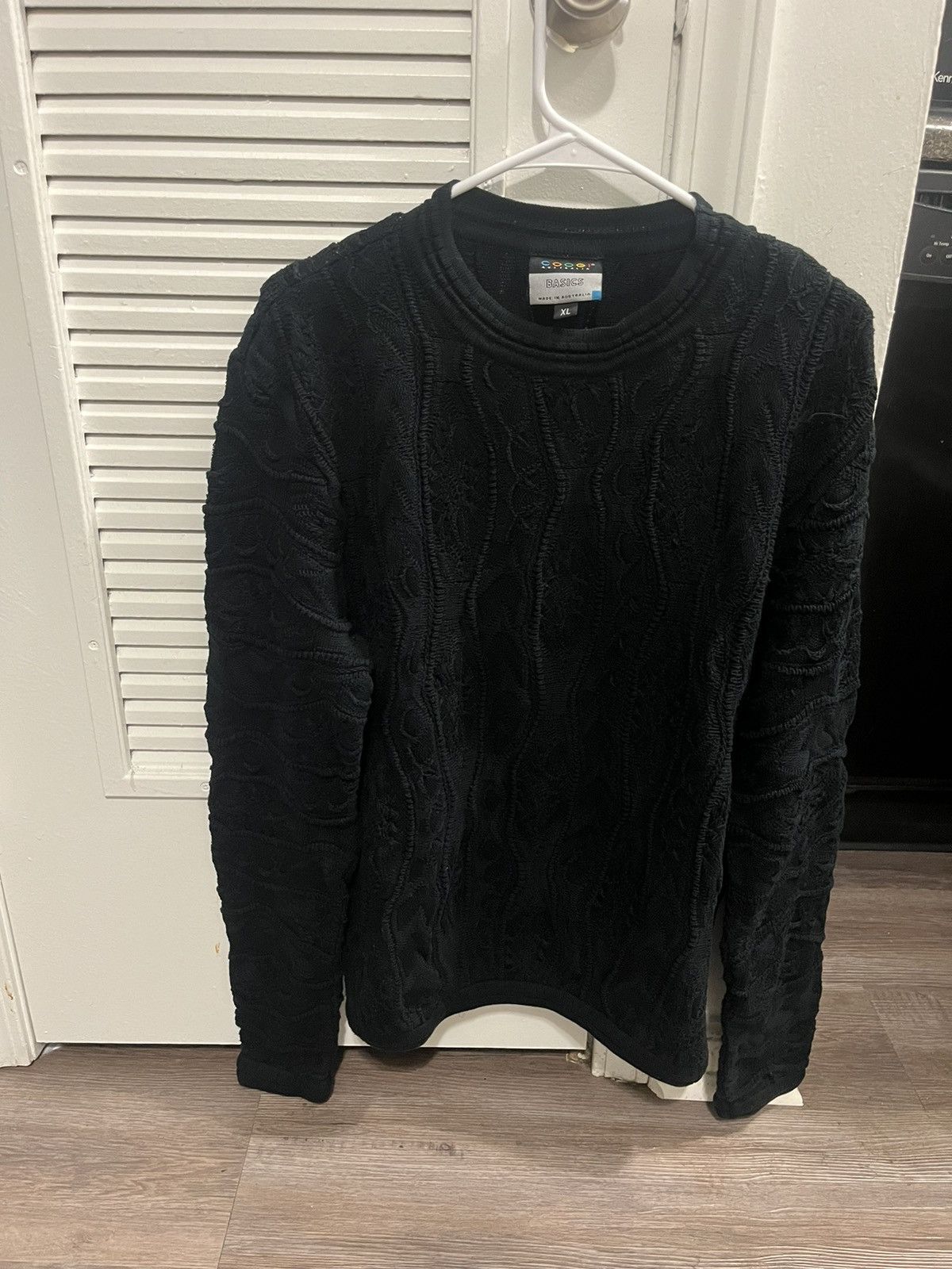 Black Coogi kint sweater