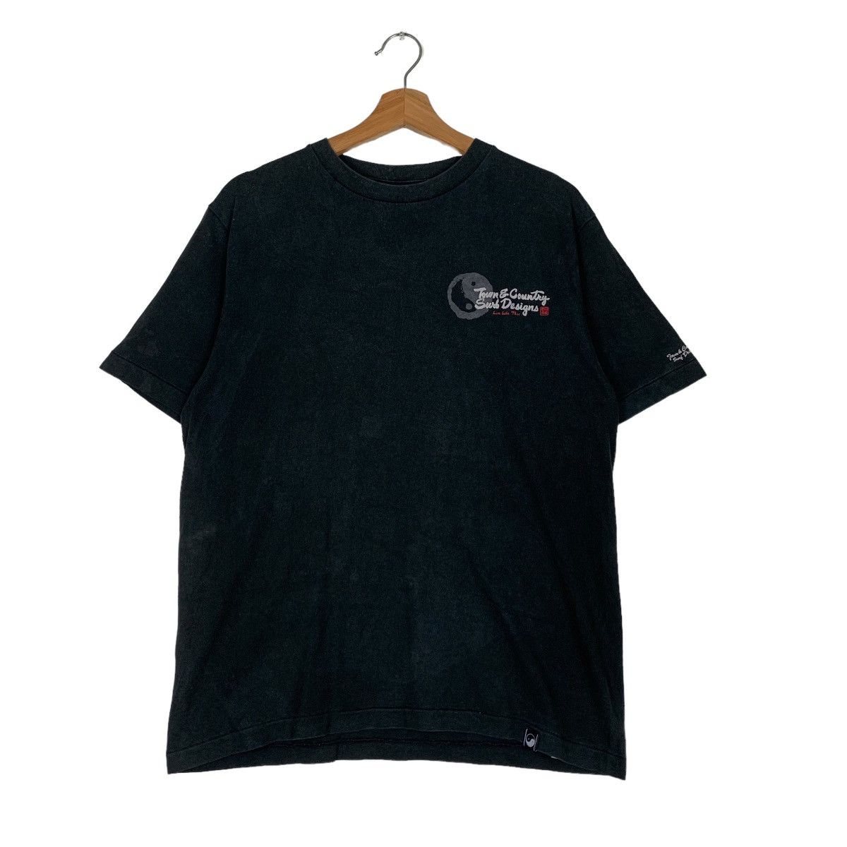 Japanese Brand T&C SURF Designs Big Logo Surfwear Tees #0161-C8 Size US M / EU 48-50 / 2 - 1 Thumbnail