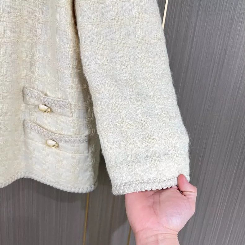 Gucci Gucci Beige small fragrant knitted jacket 2504-Nextarrow Size XS / US 0-2 / IT 36-38 - 4 Thumbnail