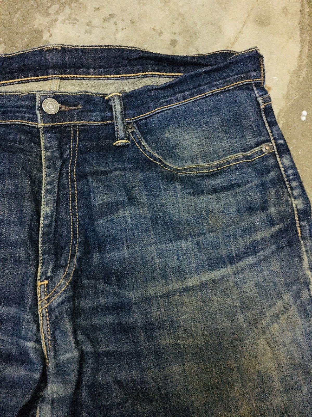Levi's Levis Lot 541 Distressed Jeans (15) Size US 37 - 6 Thumbnail