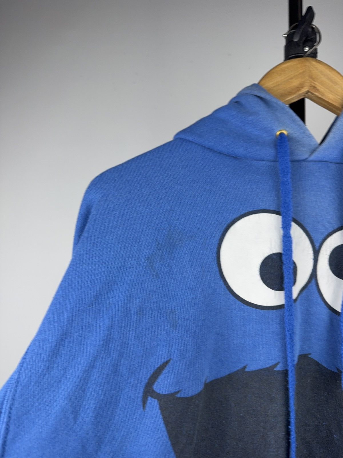 Vintage Vintage 2011 Big Logo Cookie Monster Cartoon Graphic Hoodie Size US L / EU 52-54 / 3 - 4 Thumbnail